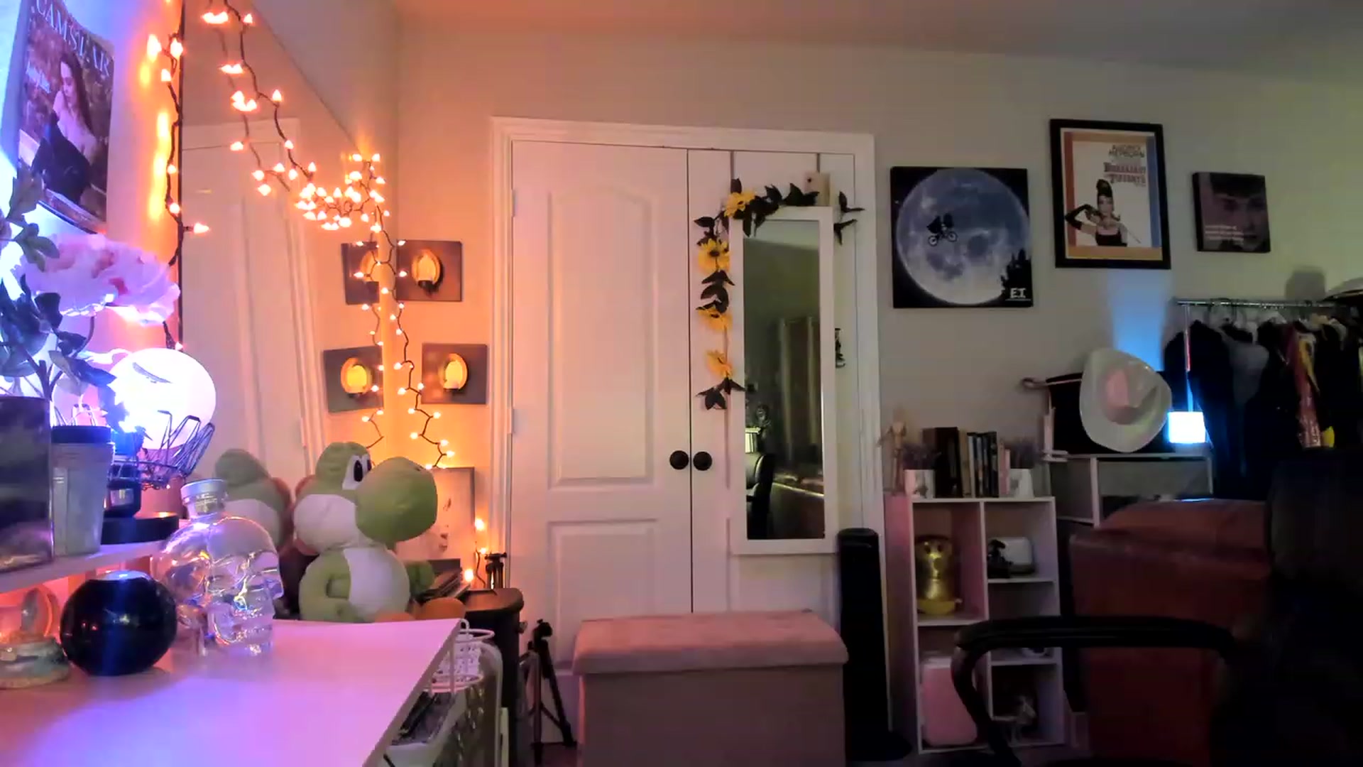Gallery image thumbnail from AudryLikes's myfreecams stream on, 02/03/2023, 04:51 image 2 of 20