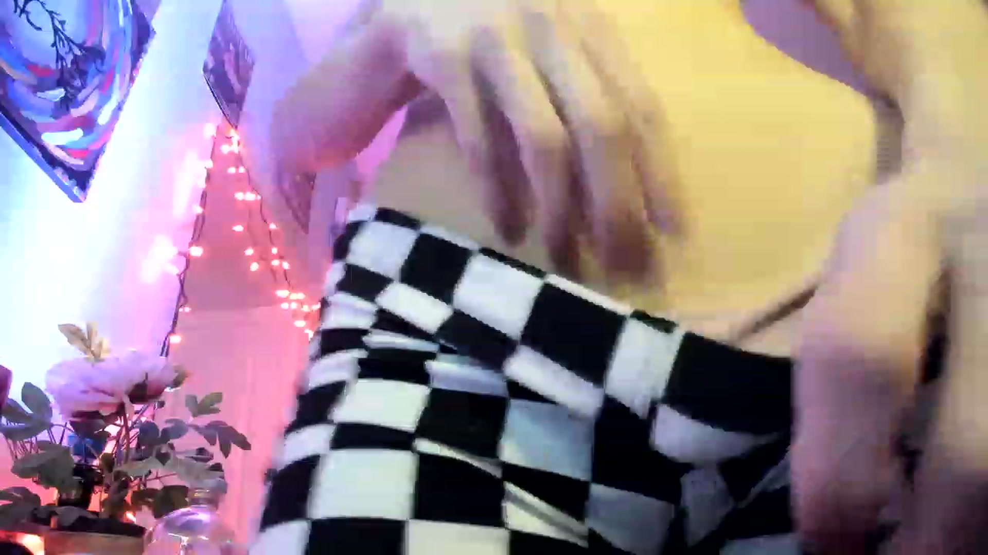 Gallery image thumbnail from AudryLikes's myfreecams stream on, 02/04/2023, 24:50 image 9 of 20