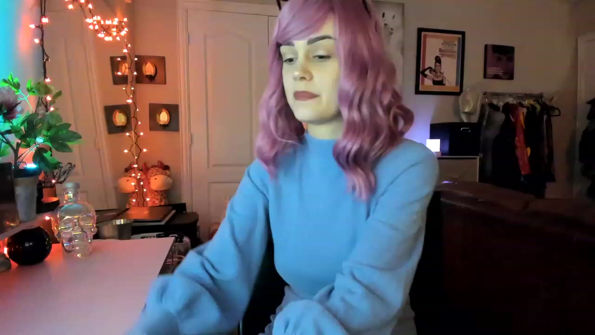 Gallery image thumbnail from AudryLikes's myfreecams stream on, 02/04/2023, 07:45 image 9 of 20