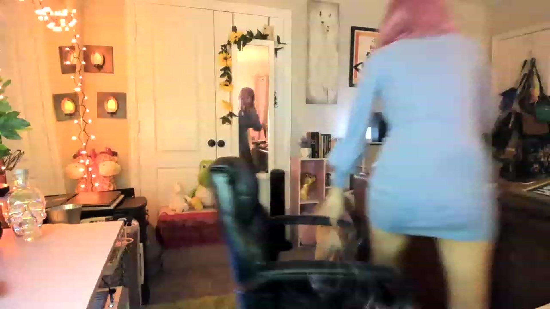 Gallery image thumbnail from AudryLikes's myfreecams stream on, 02/04/2023, 07:45 image 18 of 20