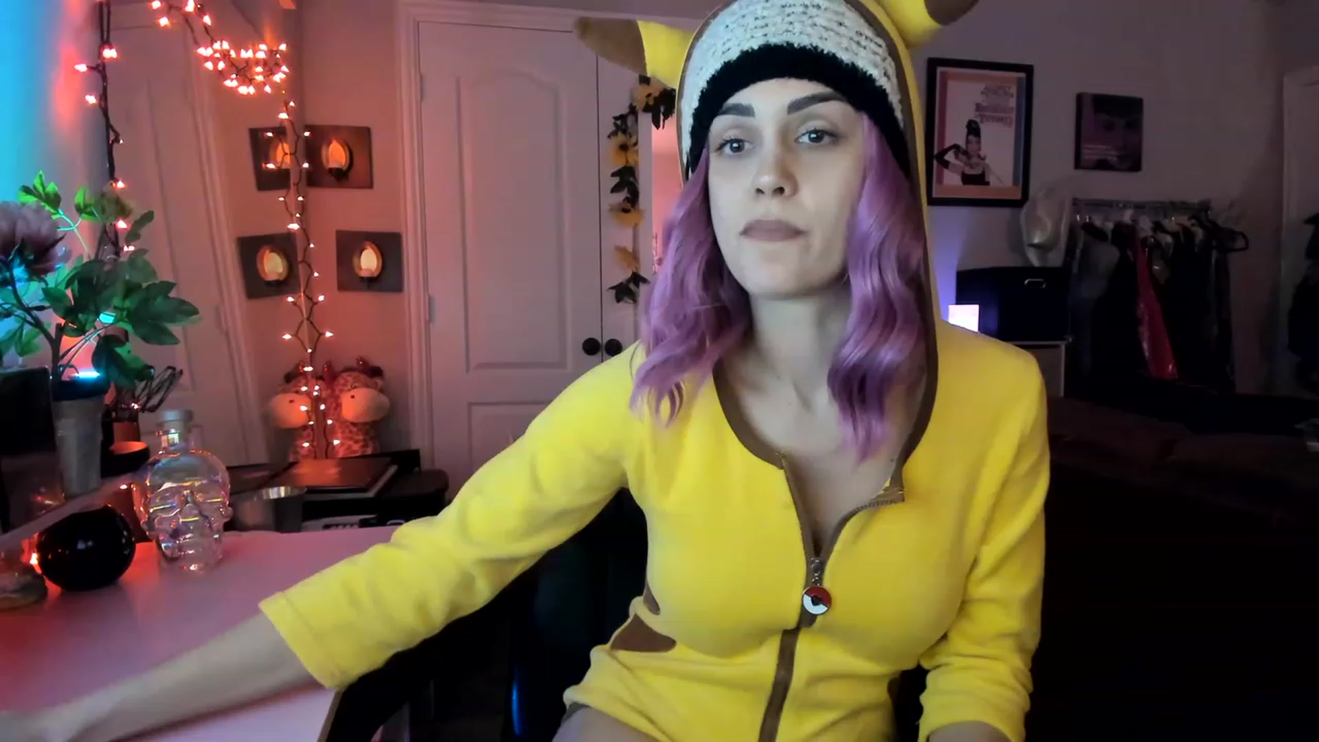 Gallery image thumbnail from AudryLikes's myfreecams stream on, 02/04/2023, 08:46 image 16 of 20