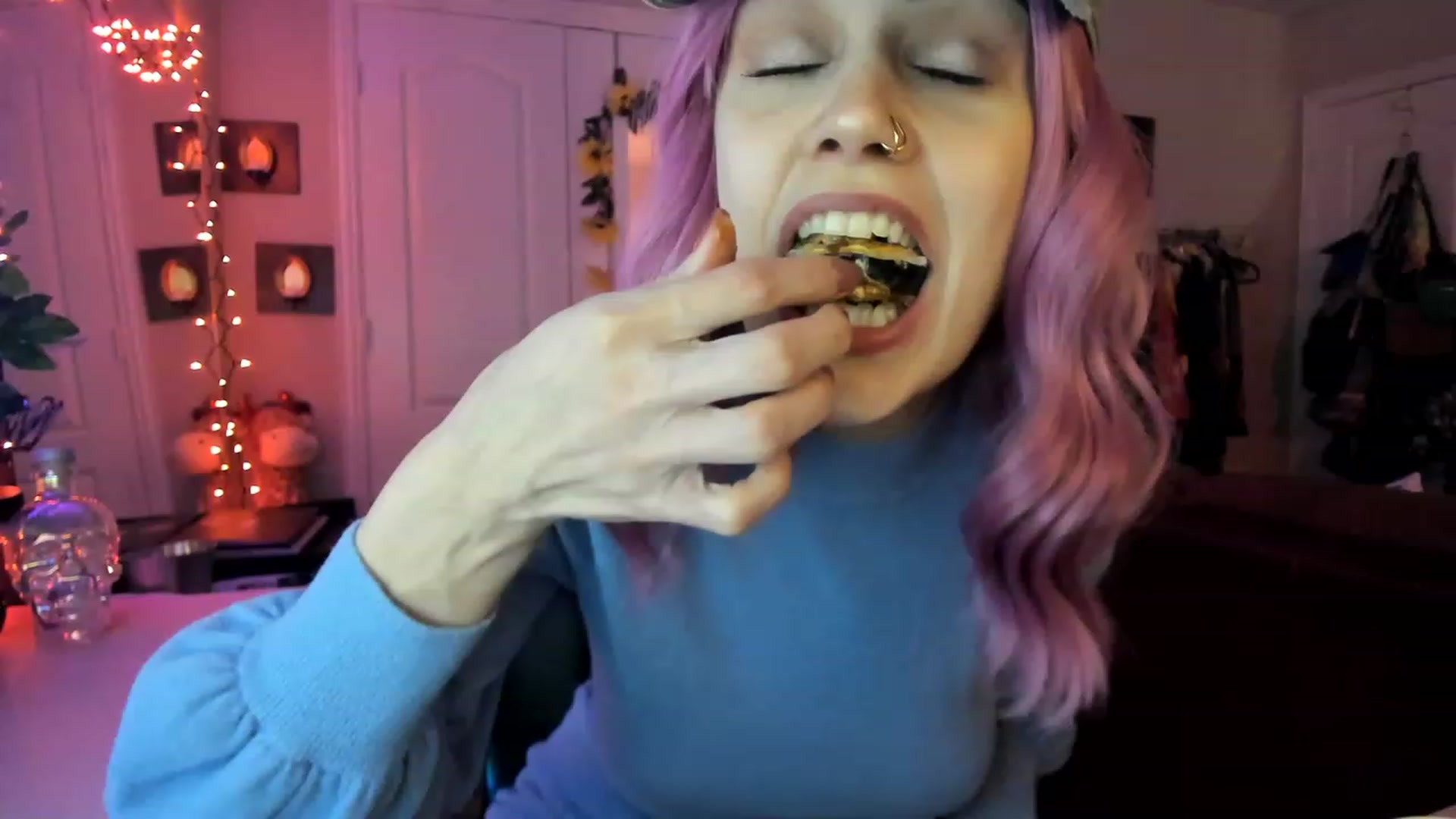 Gallery image thumbnail from AudryLikes's myfreecams stream on, 02/04/2023, 08:46 image 1 of 20