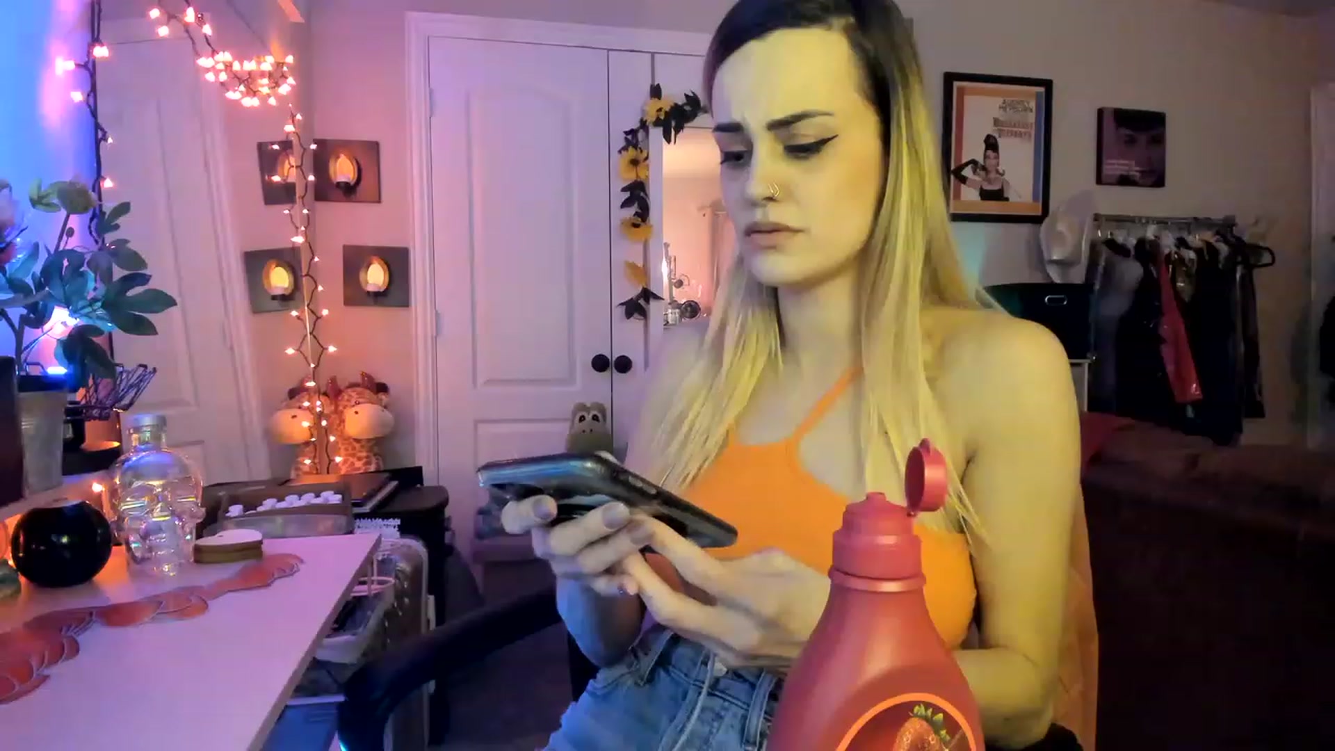 Gallery image thumbnail from AudryLikes's myfreecams stream on, 02/05/2023, 04:09 image 6 of 20