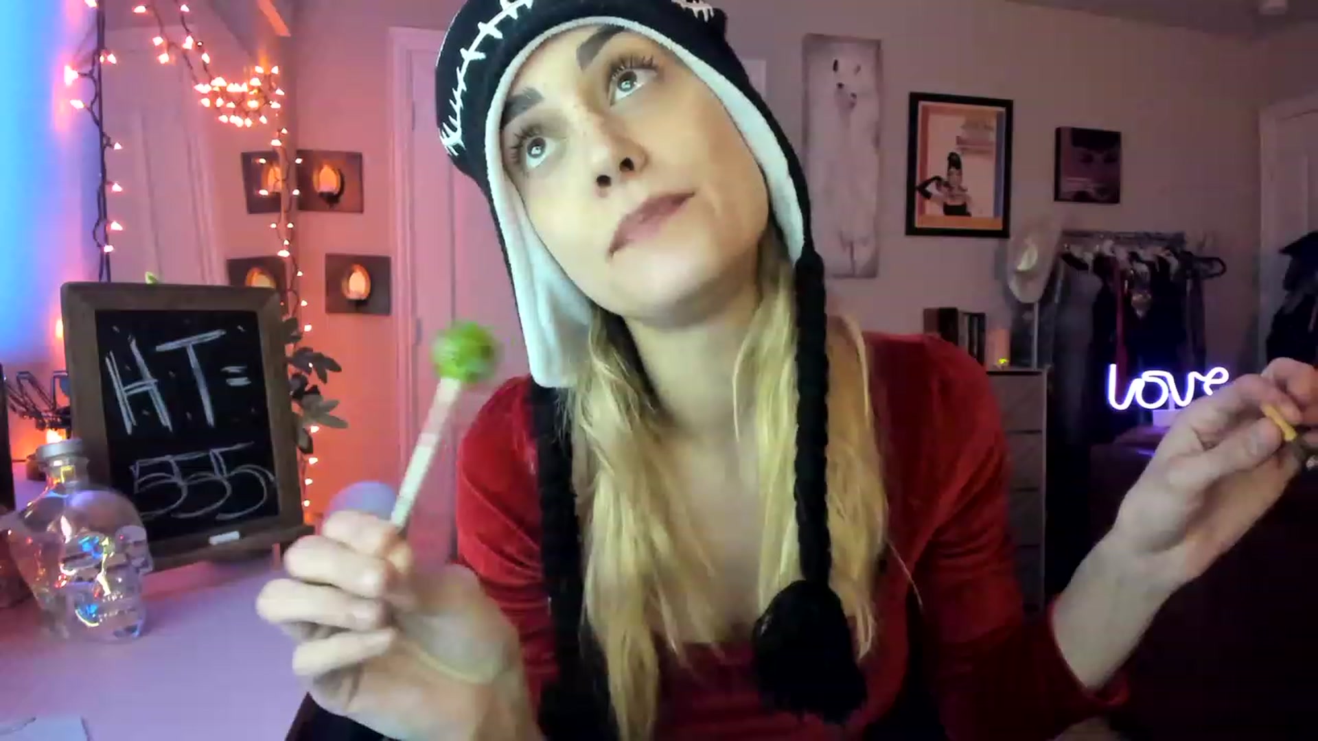 Gallery image thumbnail from AudryLikes's myfreecams stream on, 02/10/2023, 08:41 image 16 of 20