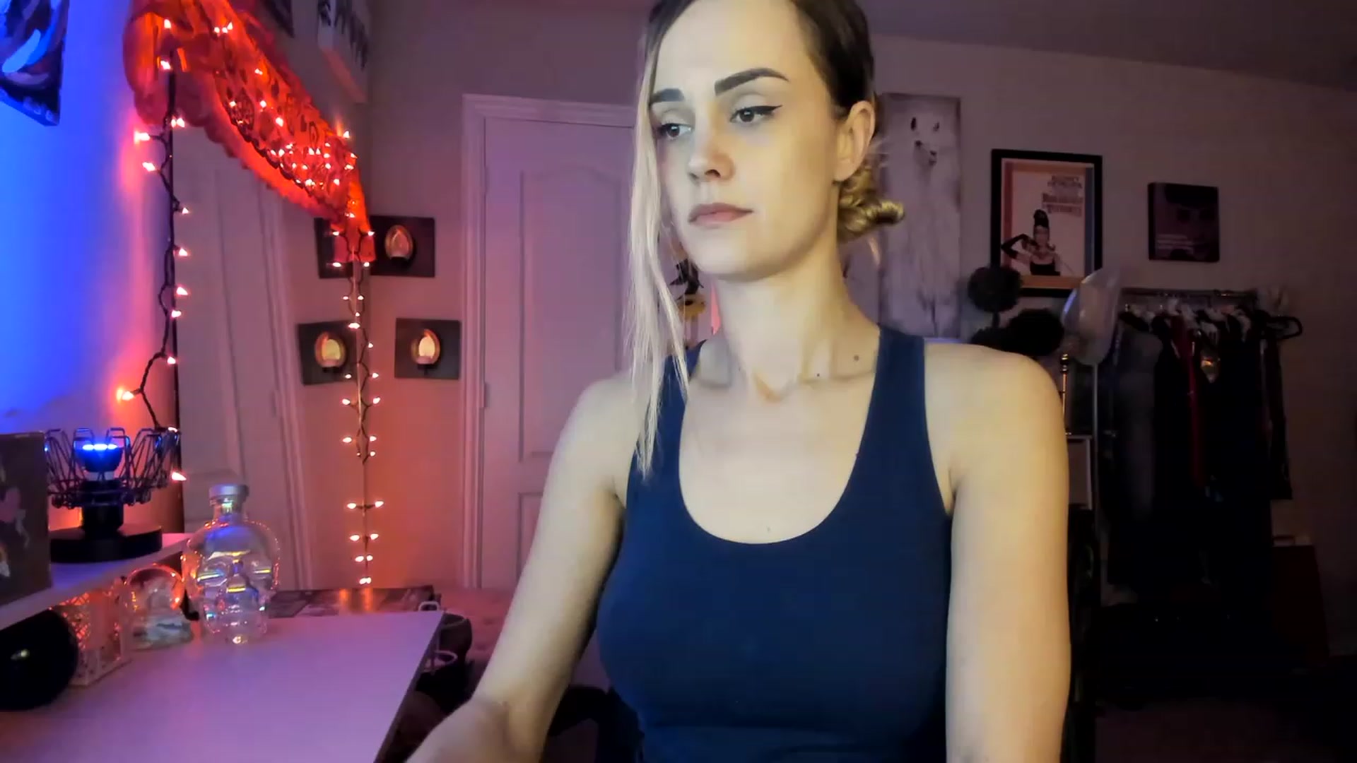Gallery image thumbnail from AudryLikes's myfreecams stream on, 02/12/2023, 03:19 image 13 of 20