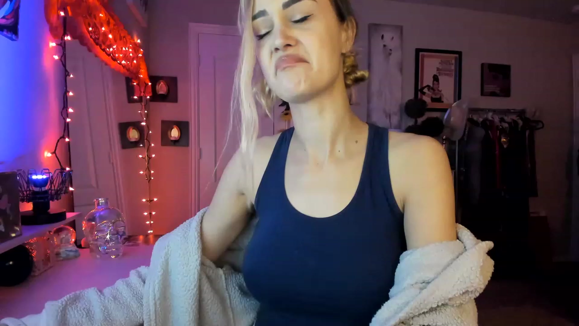 Gallery image thumbnail from AudryLikes's myfreecams stream on, 02/12/2023, 03:19 image 20 of 20