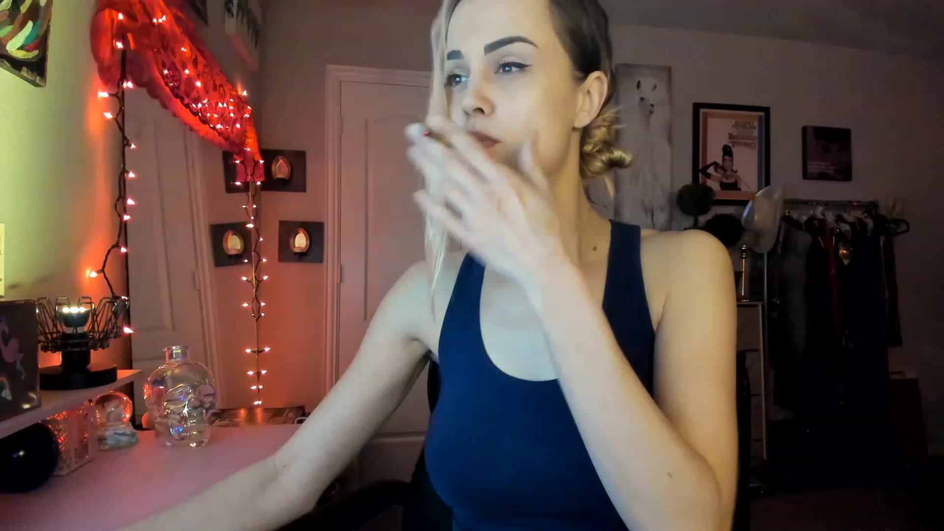 Gallery image thumbnail from AudryLikes's myfreecams stream on, 02/12/2023, 03:19 image 14 of 20