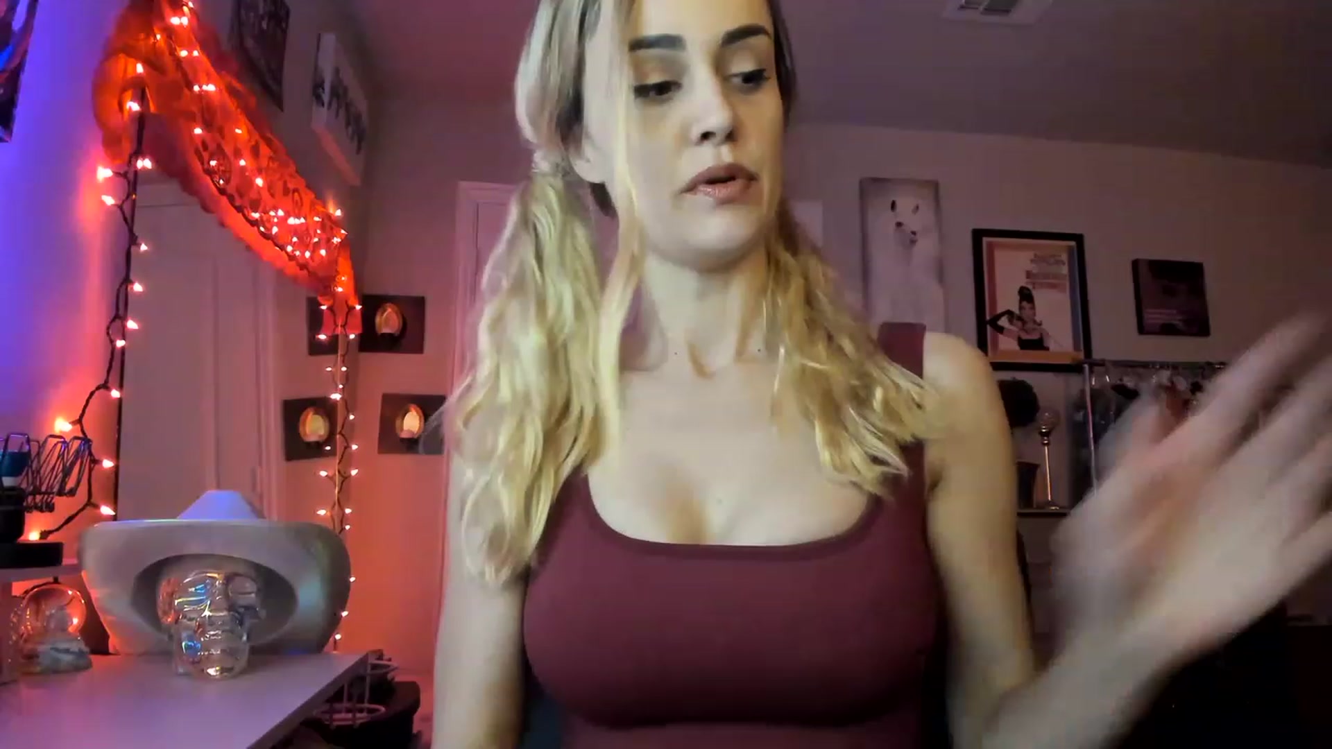 Gallery image thumbnail from AudryLikes's myfreecams stream on, 02/12/2023, 04:30 image 4 of 20