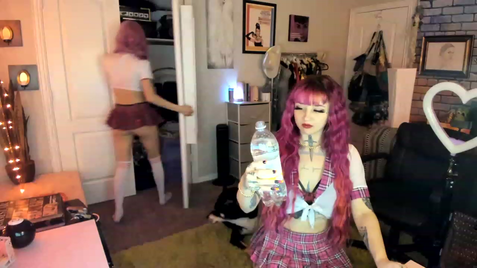 Gallery image thumbnail from AudryLikes's myfreecams stream on, 02/17/2023, 07:00 image 6 of 20