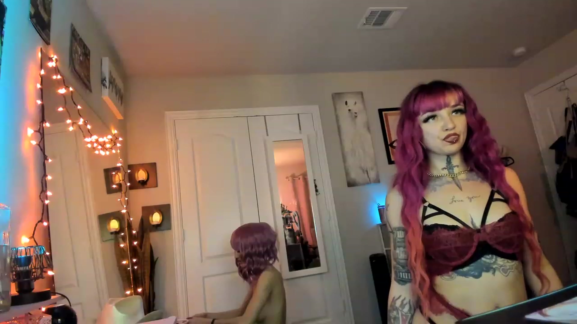 Gallery image thumbnail from AudryLikes's myfreecams stream on, 02/17/2023, 07:50 image 7 of 20