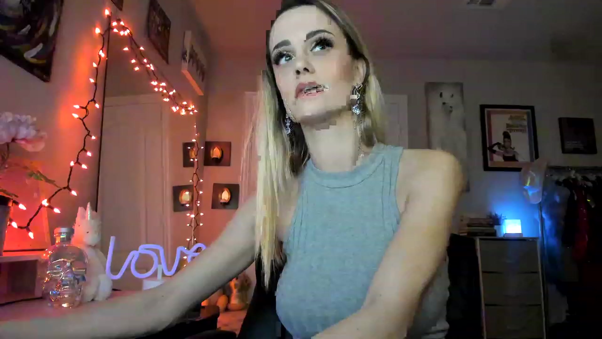 Gallery image thumbnail from AudryLikes's myfreecams stream on, 03/06/2023, 04:19 image 18 of 20