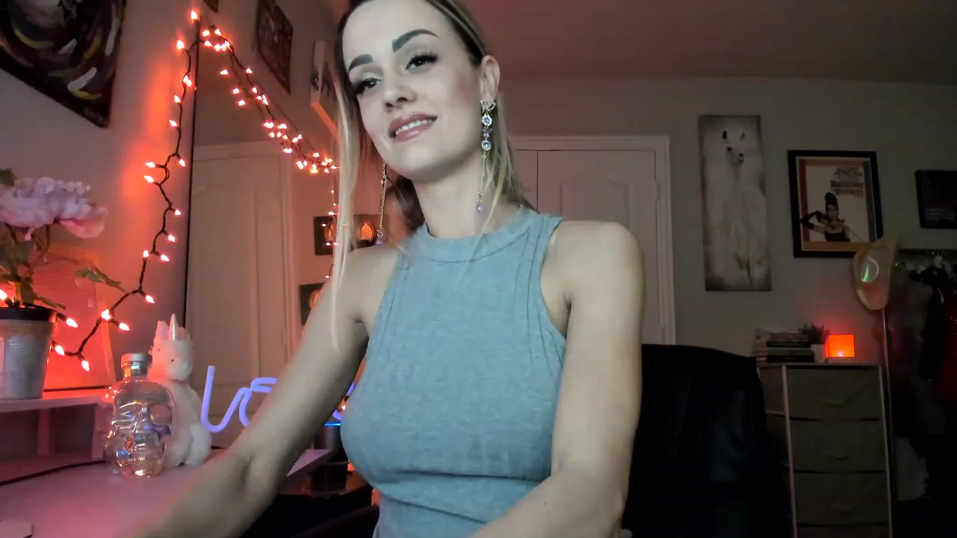 Gallery image thumbnail from AudryLikes's myfreecams stream on, 03/06/2023, 04:19 image 4 of 20