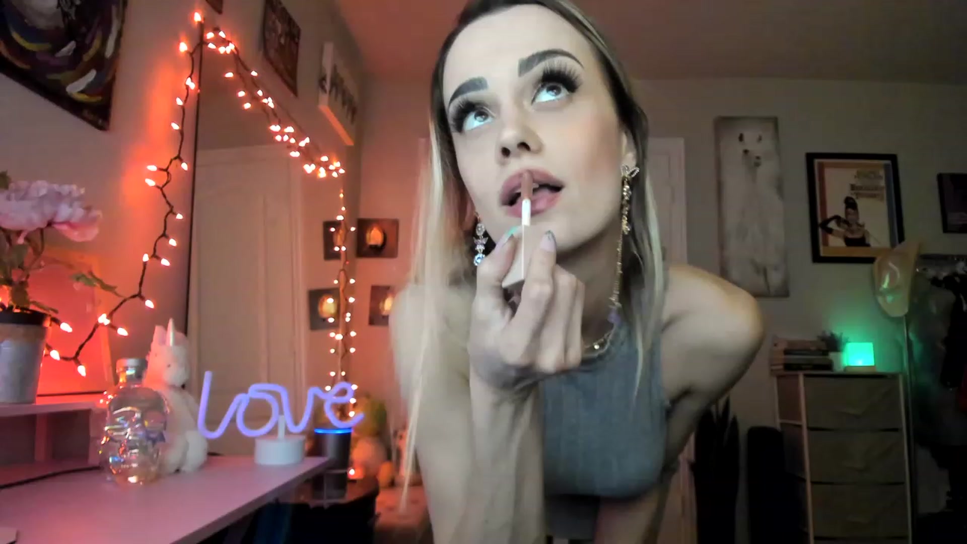 Gallery image thumbnail from AudryLikes's myfreecams stream on, 03/06/2023, 04:19 image 2 of 20