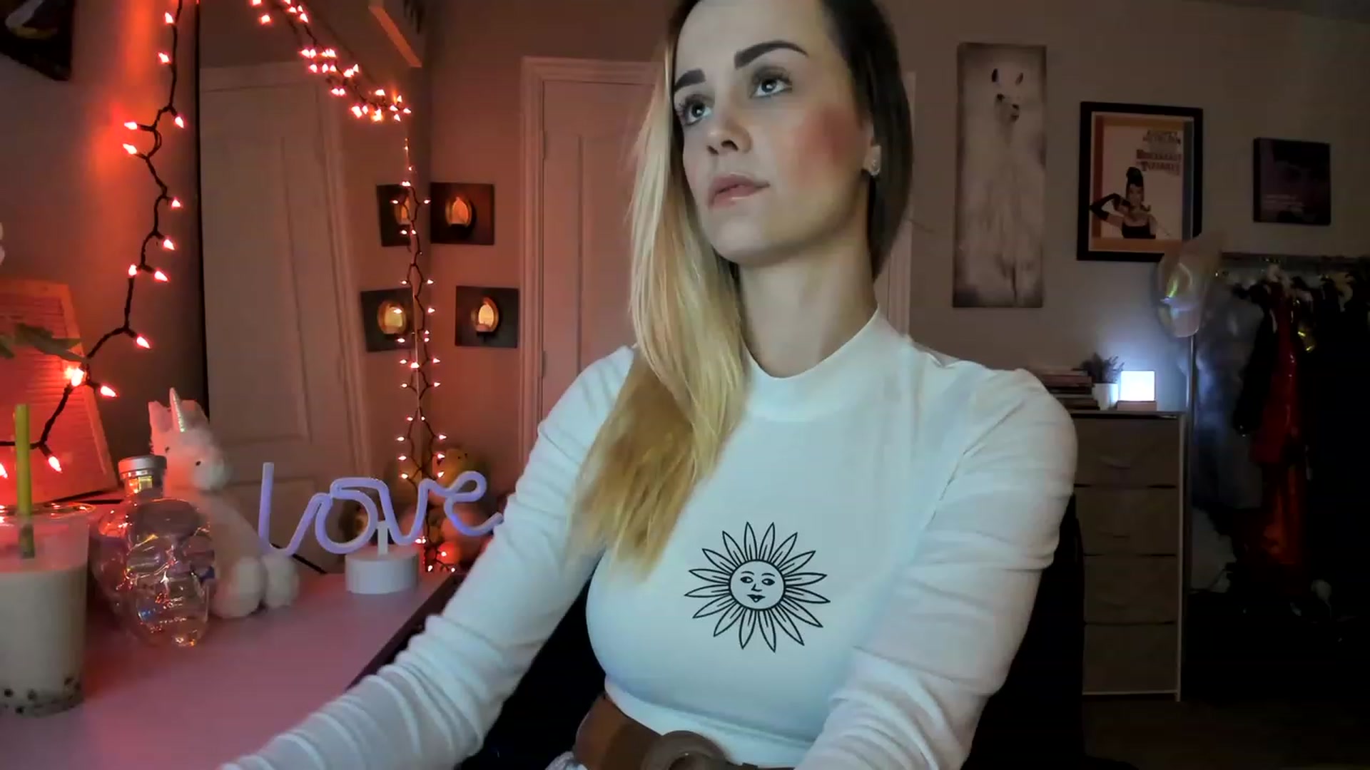 Gallery image thumbnail from AudryLikes's myfreecams stream on, 03/09/2023, 23:43 image 1 of 20