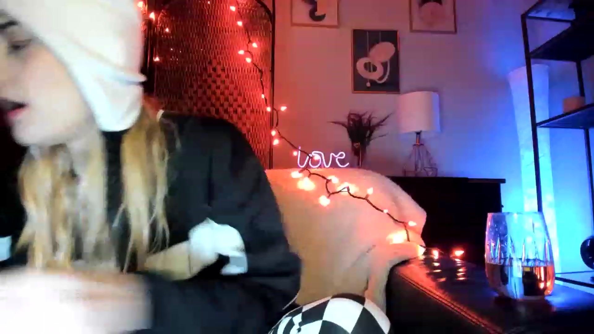 Gallery image thumbnail from AudryLikes's myfreecams stream on, 03/13/2023, 07:55 image 4 of 20