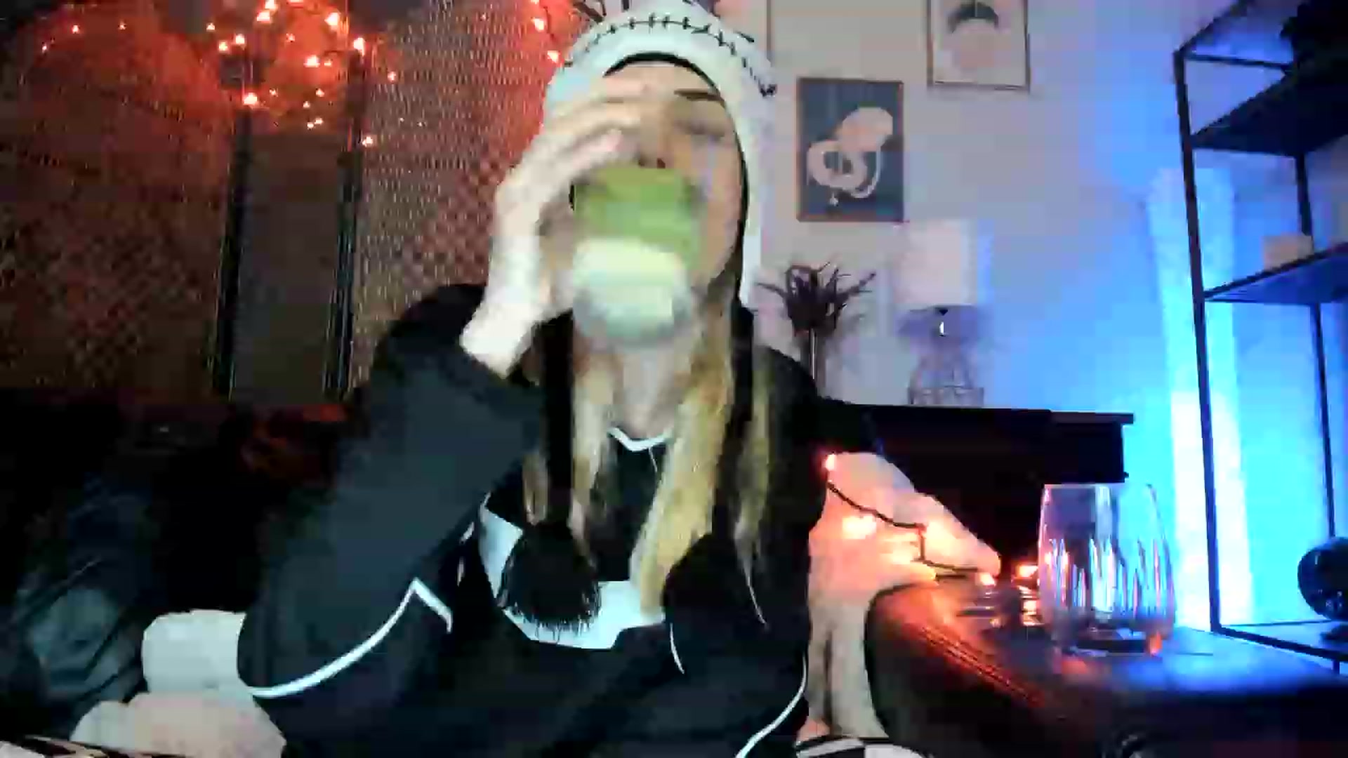 Gallery image thumbnail from AudryLikes's myfreecams stream on, 03/13/2023, 07:55 image 18 of 20