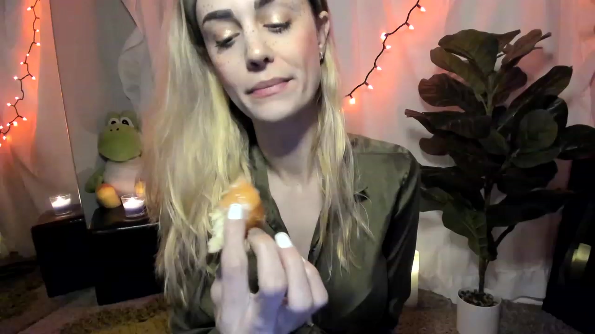 Gallery image thumbnail from AudryLikes's myfreecams stream on, 03/16/2023, 22:22 image 20 of 20