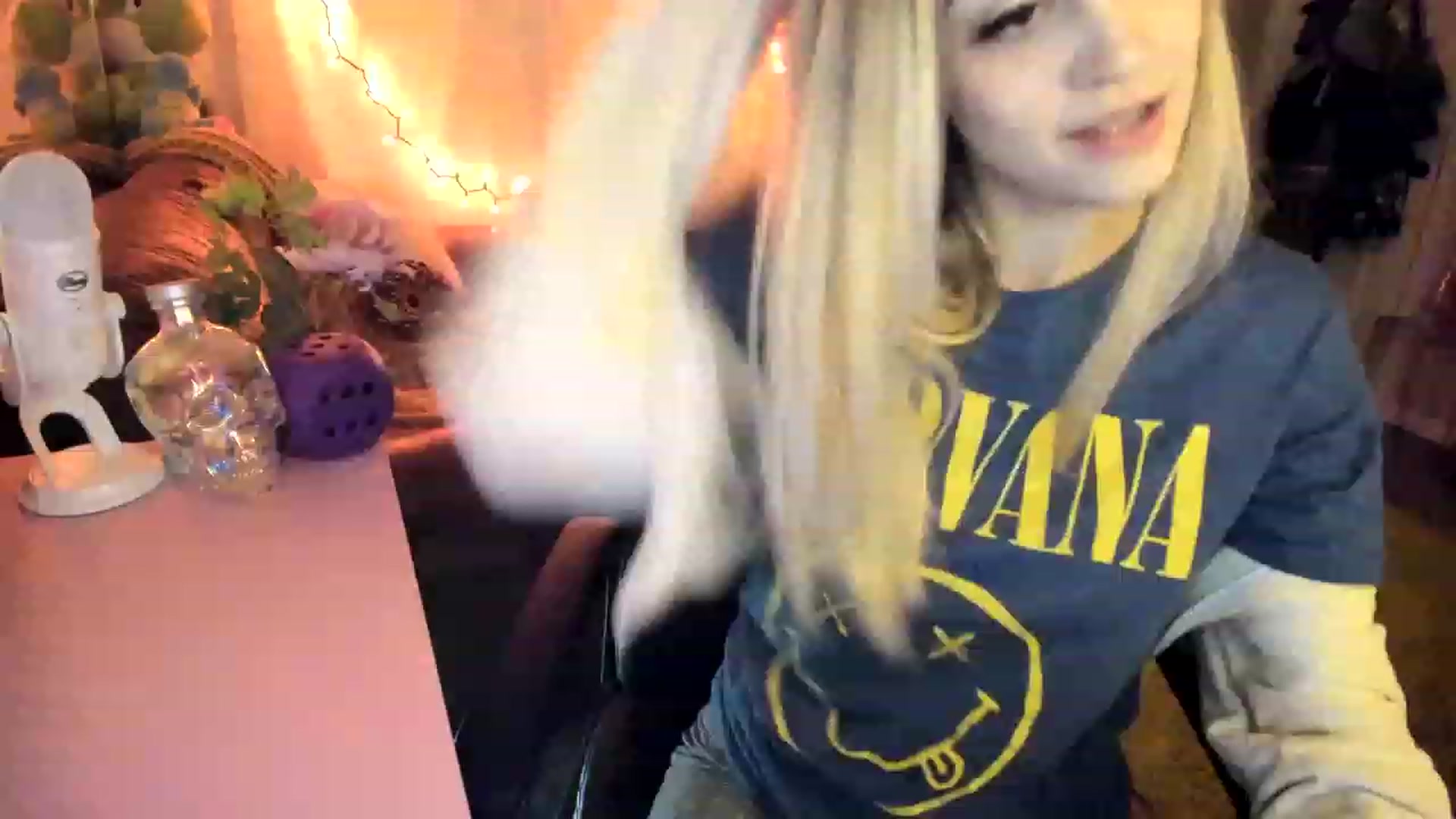 Gallery image thumbnail from AudryLikes's myfreecams stream on, 03/20/2023, 23:14 image 19 of 20