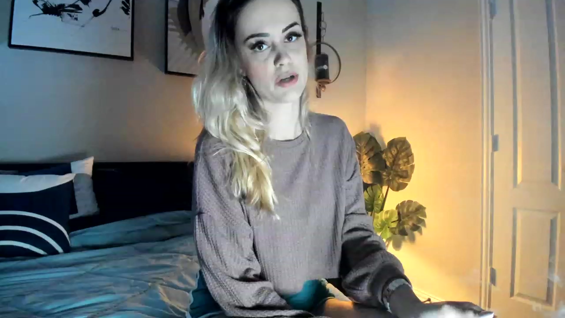 Gallery image thumbnail from AudryLikes's myfreecams stream on, 03/21/2023, 22:12 image 4 of 20