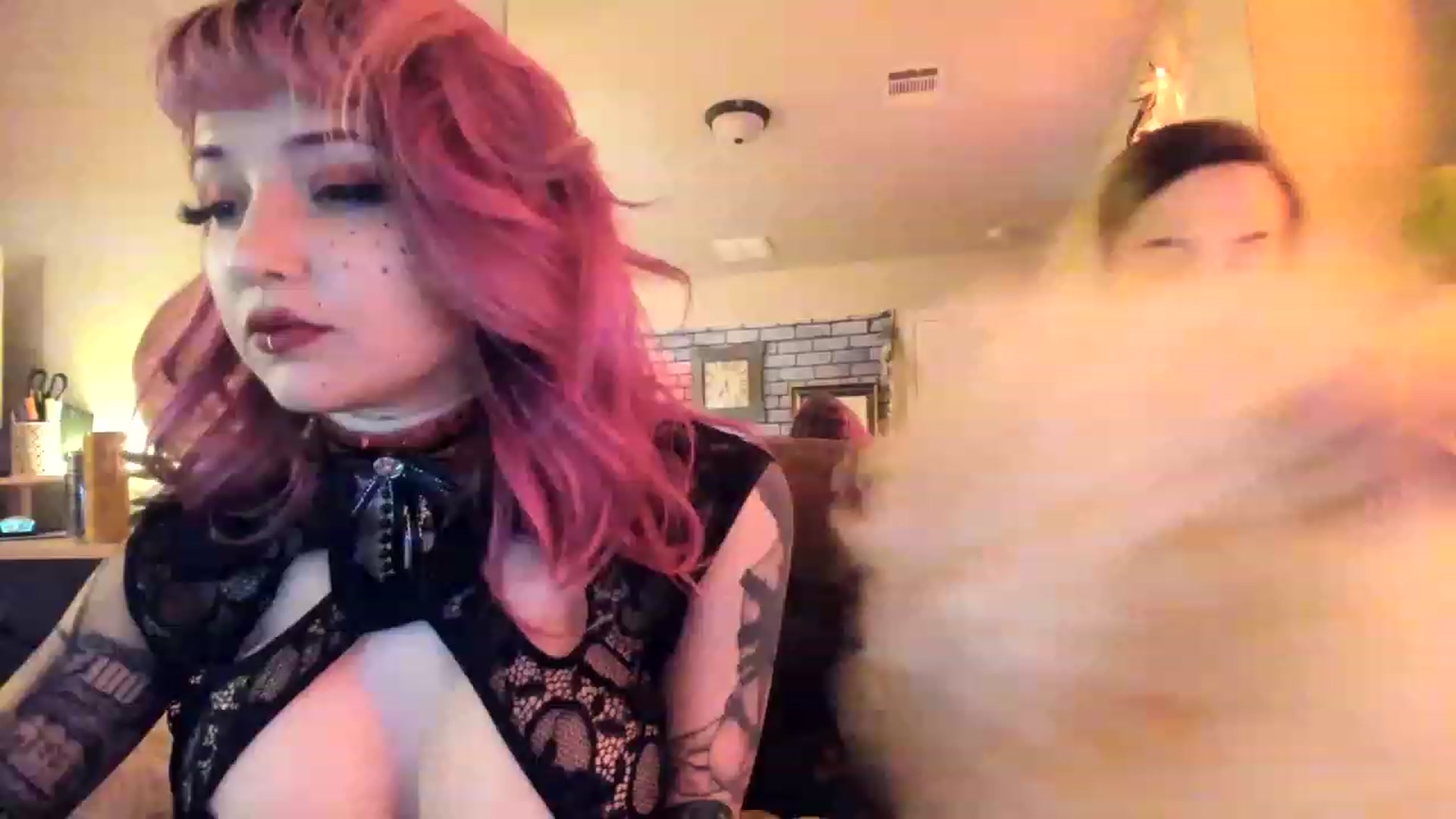 Gallery image thumbnail from AudryLikes's myfreecams stream on, 03/22/2023, 02:19 image 1 of 20