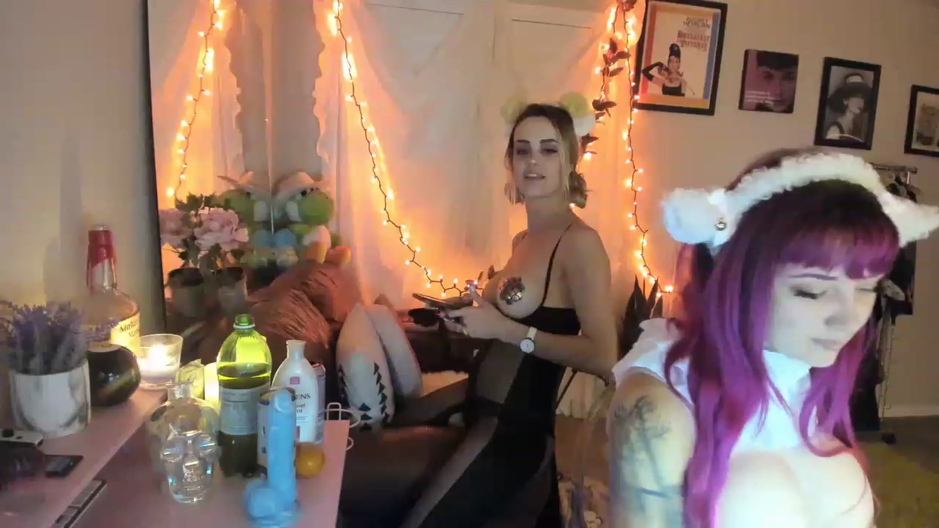 Gallery image thumbnail from AudryLikes's myfreecams stream on, 03/31/2023, 23:30 image 17 of 20