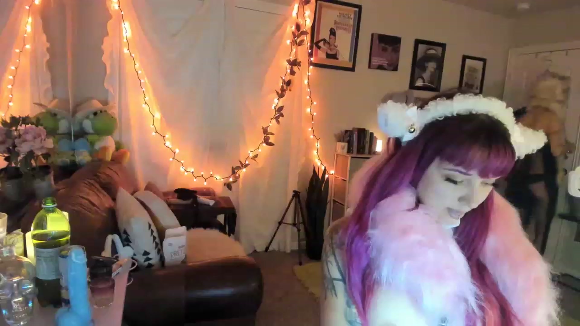 Gallery image thumbnail from AudryLikes's myfreecams stream on, 03/31/2023, 23:30 image 7 of 20