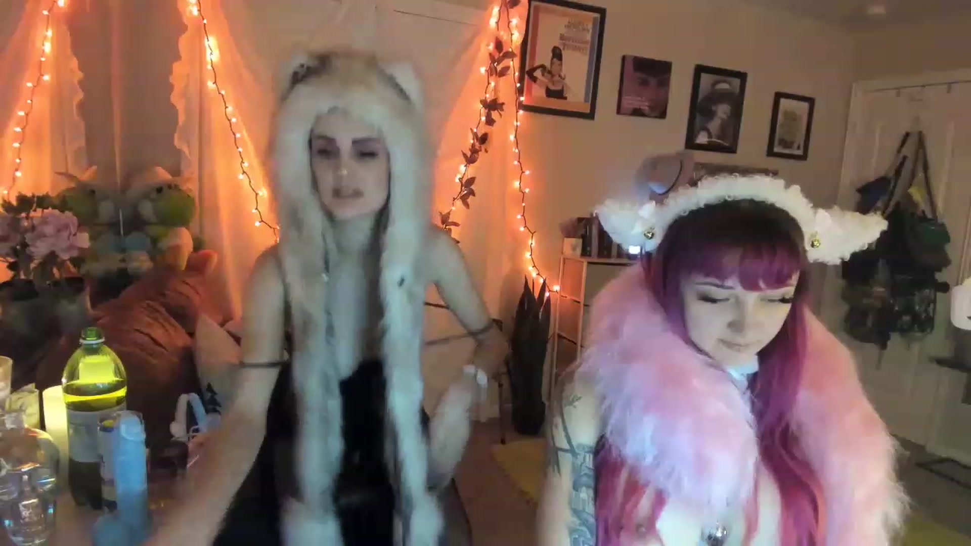 Gallery image thumbnail from AudryLikes's myfreecams stream on, 03/31/2023, 23:30 image 5 of 20