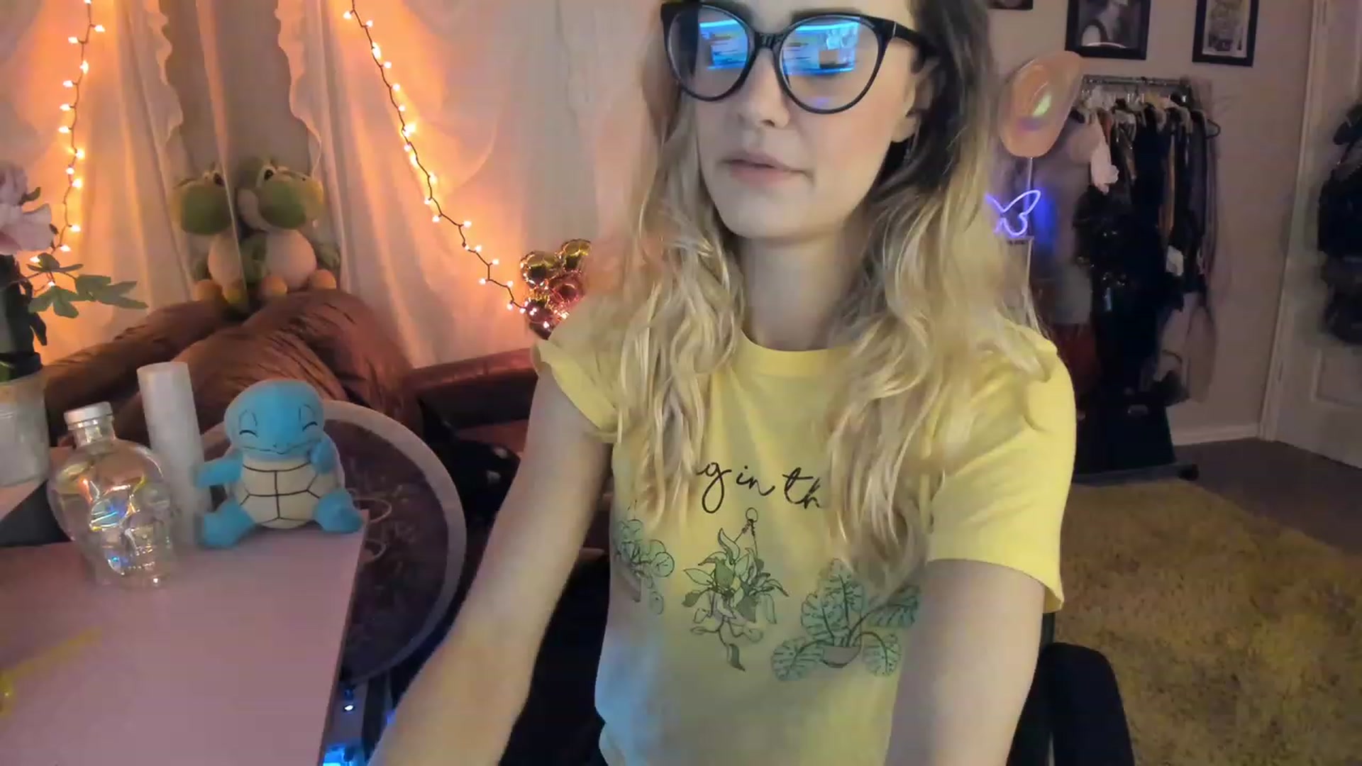 Gallery image thumbnail from AudryLikes's myfreecams stream on, 04/15/2023, 24:52 image 8 of 20