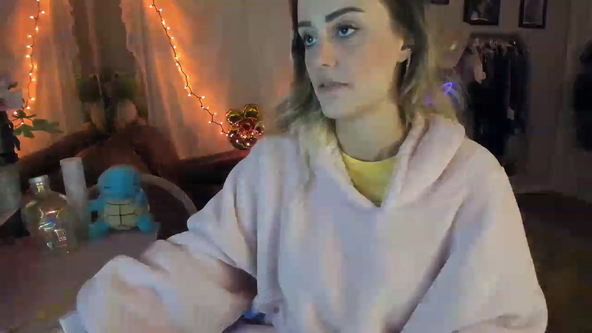 Gallery image thumbnail from AudryLikes's myfreecams stream on, 04/15/2023, 24:52 image 4 of 20