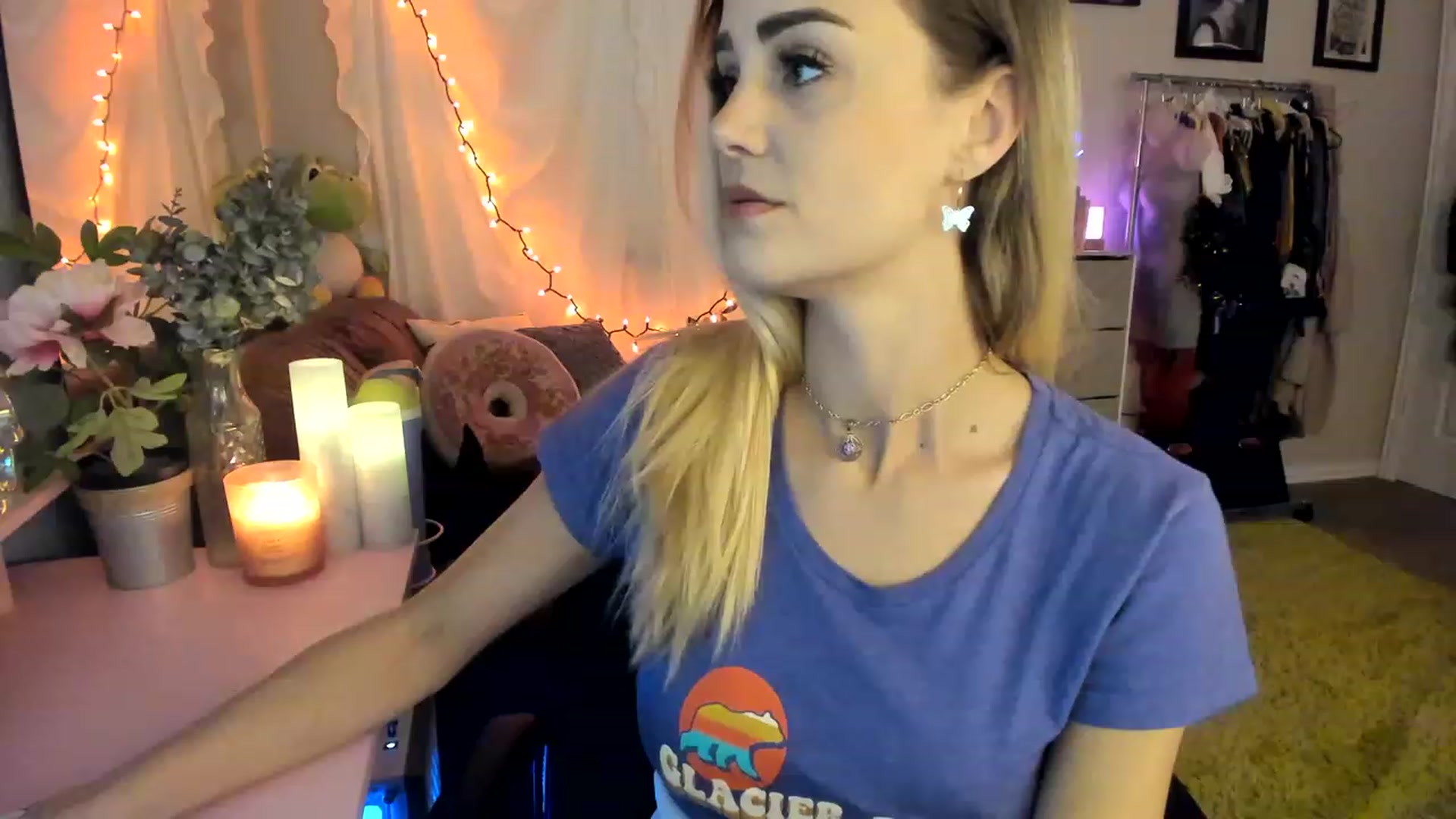 Gallery image thumbnail from AudryLikes's myfreecams stream on, 04/19/2023, 22:22 image 16 of 20
