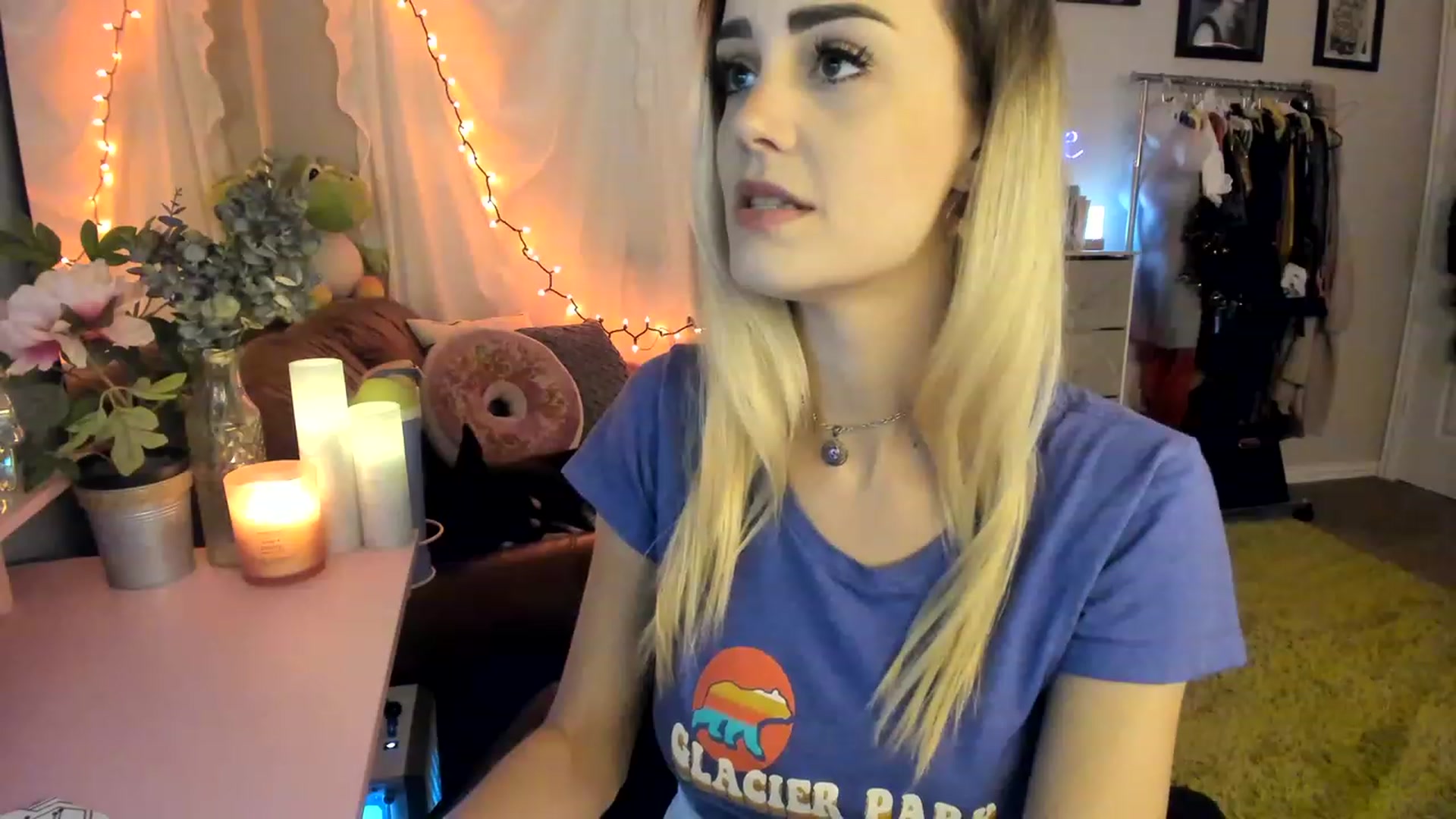 Gallery image thumbnail from AudryLikes's myfreecams stream on, 04/19/2023, 22:22 image 14 of 20
