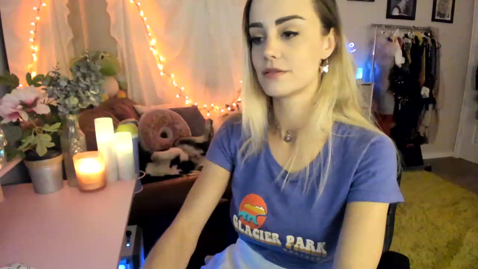Gallery image thumbnail from AudryLikes's myfreecams stream on, 04/19/2023, 22:22 image 20 of 20
