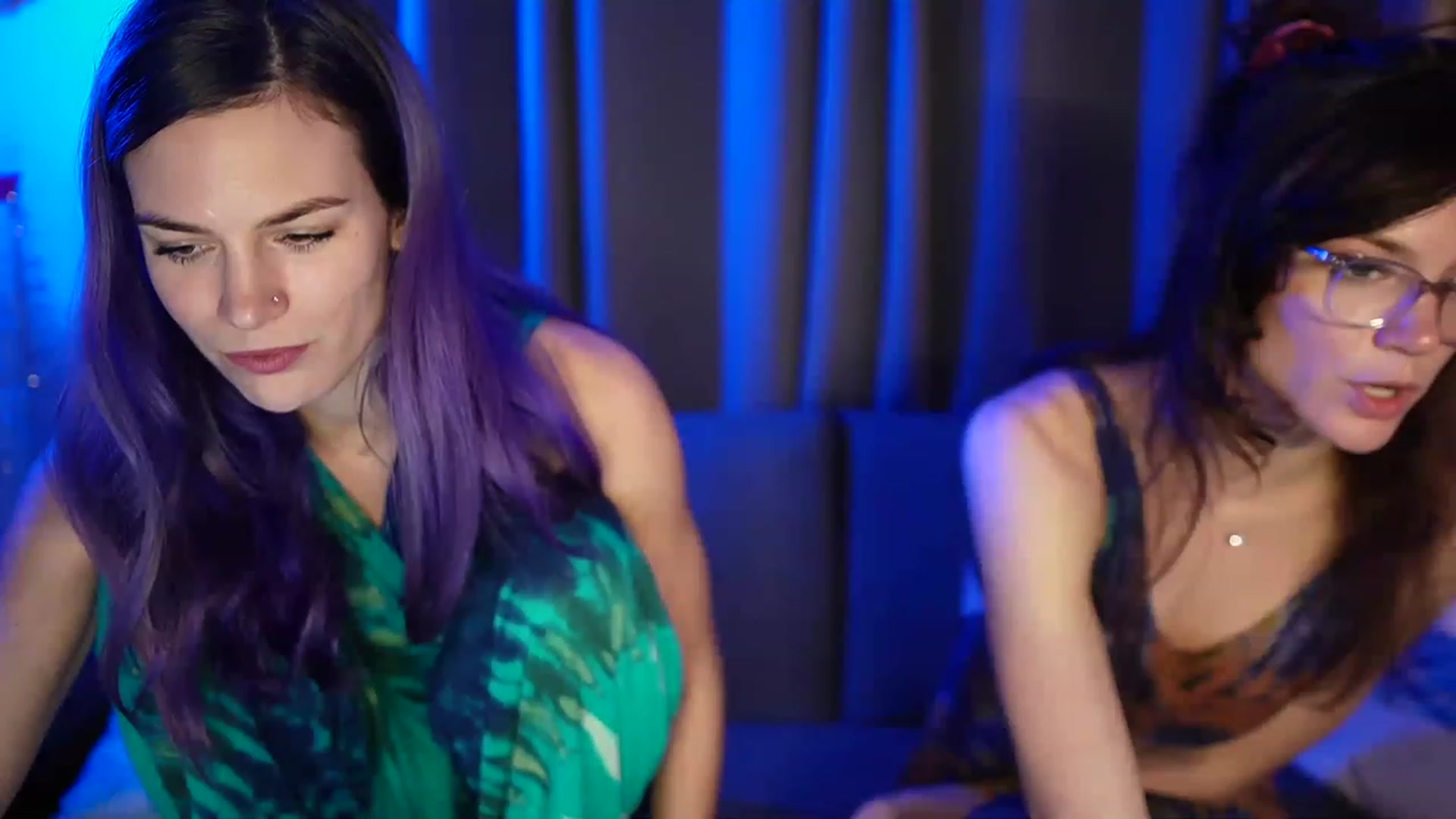 Gallery image thumbnail from AuntGia's myfreecams stream on, 12/08/2022, 04:07 image 7 of 20