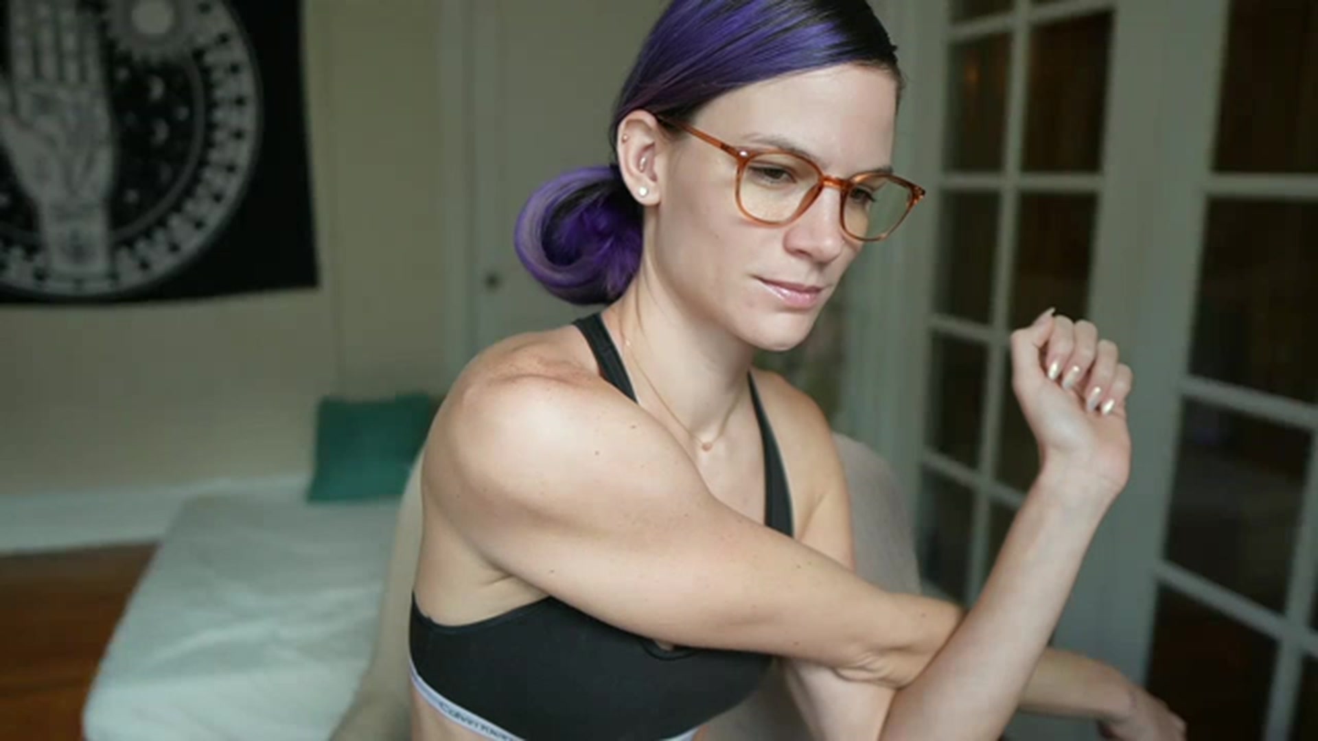 Gallery image thumbnail from AuntGia's myfreecams stream on, 12/09/2022, 18:10 image 19 of 20