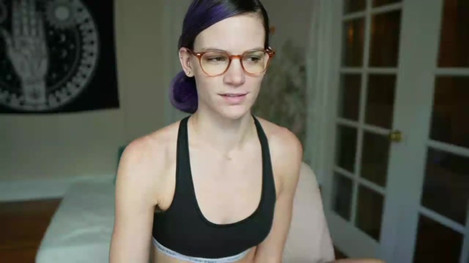 Gallery image thumbnail from AuntGia's myfreecams stream on, 12/09/2022, 18:10 image 4 of 20