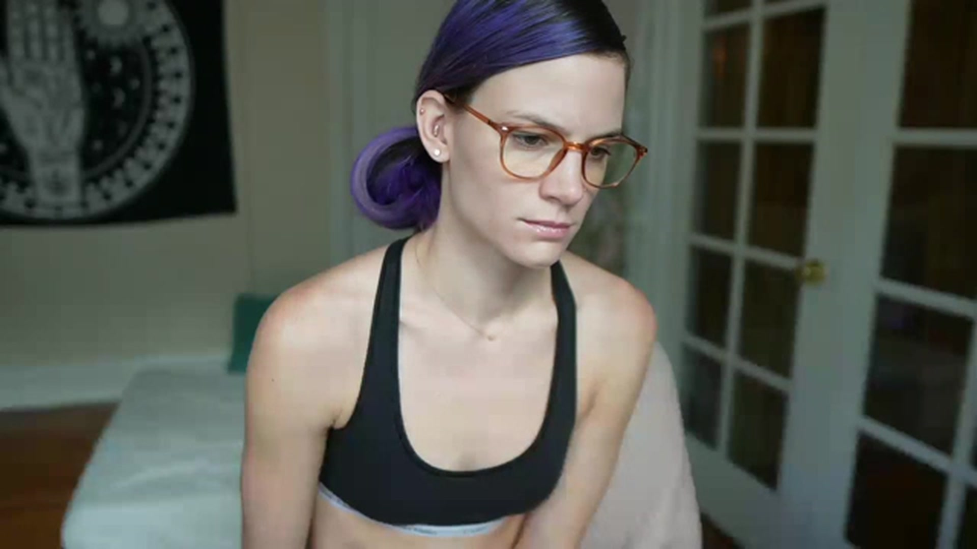 Gallery image thumbnail from AuntGia's myfreecams stream on, 12/09/2022, 18:10 image 17 of 20