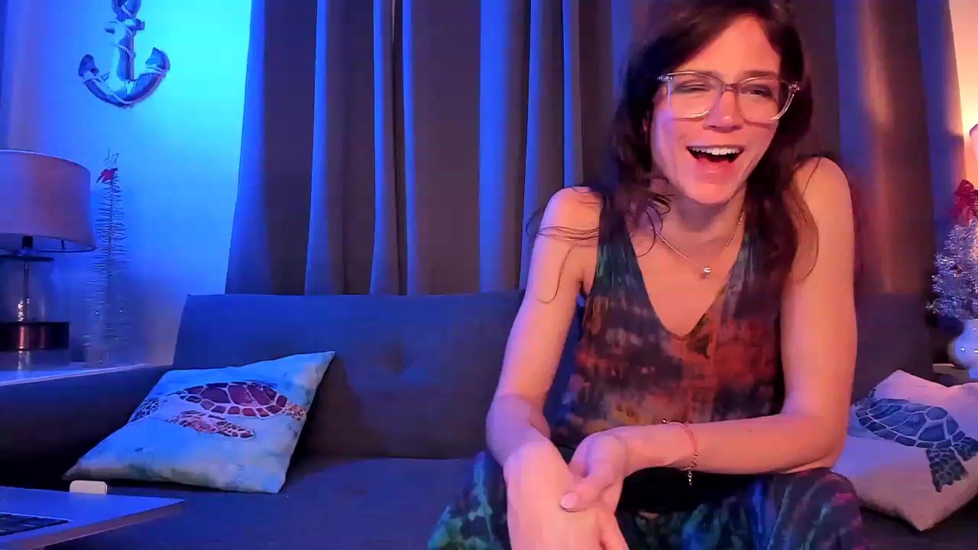Gallery image thumbnail from AuntNoma's myfreecams stream on, 12/08/2022, 03:21 image 2 of 20