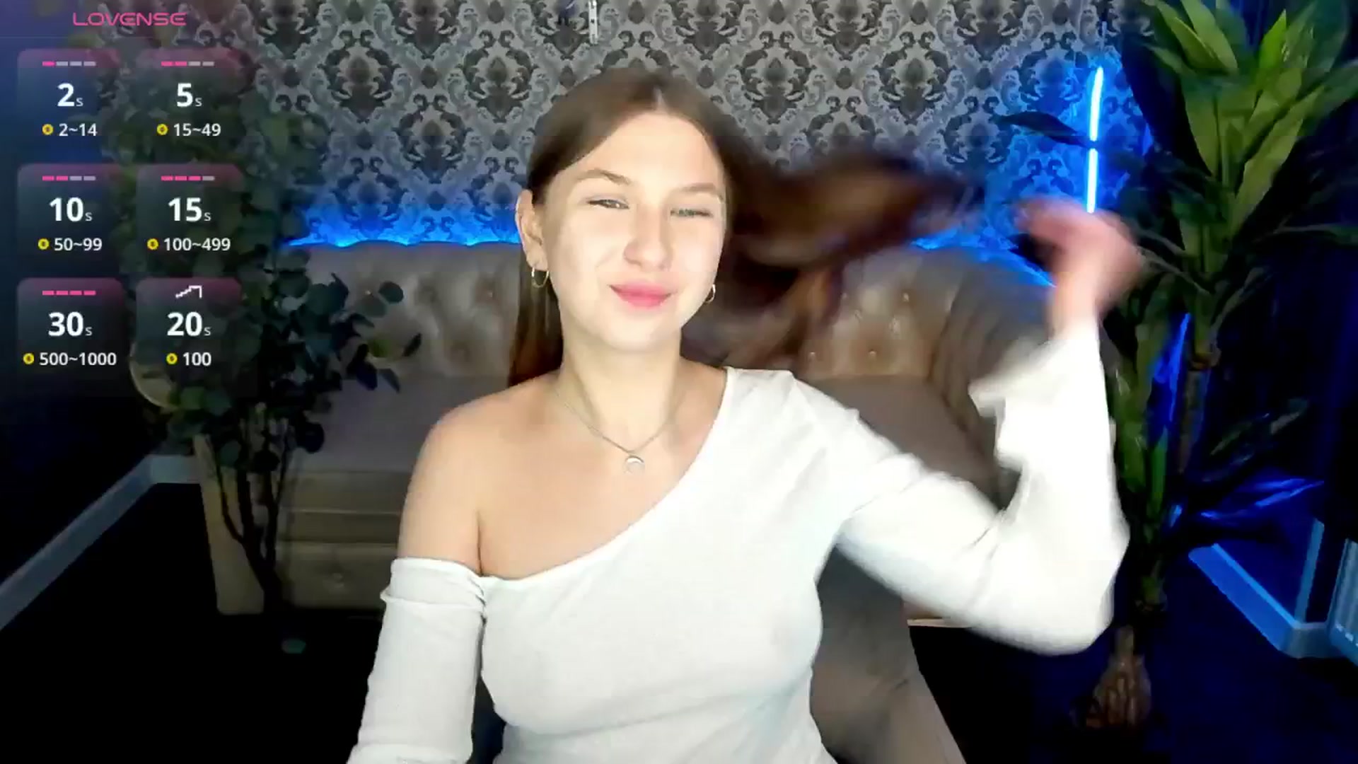 Gallery image thumbnail from AureliaBliss's myfreecams stream on, 05/29/2025, 15:00 image 17 of 20