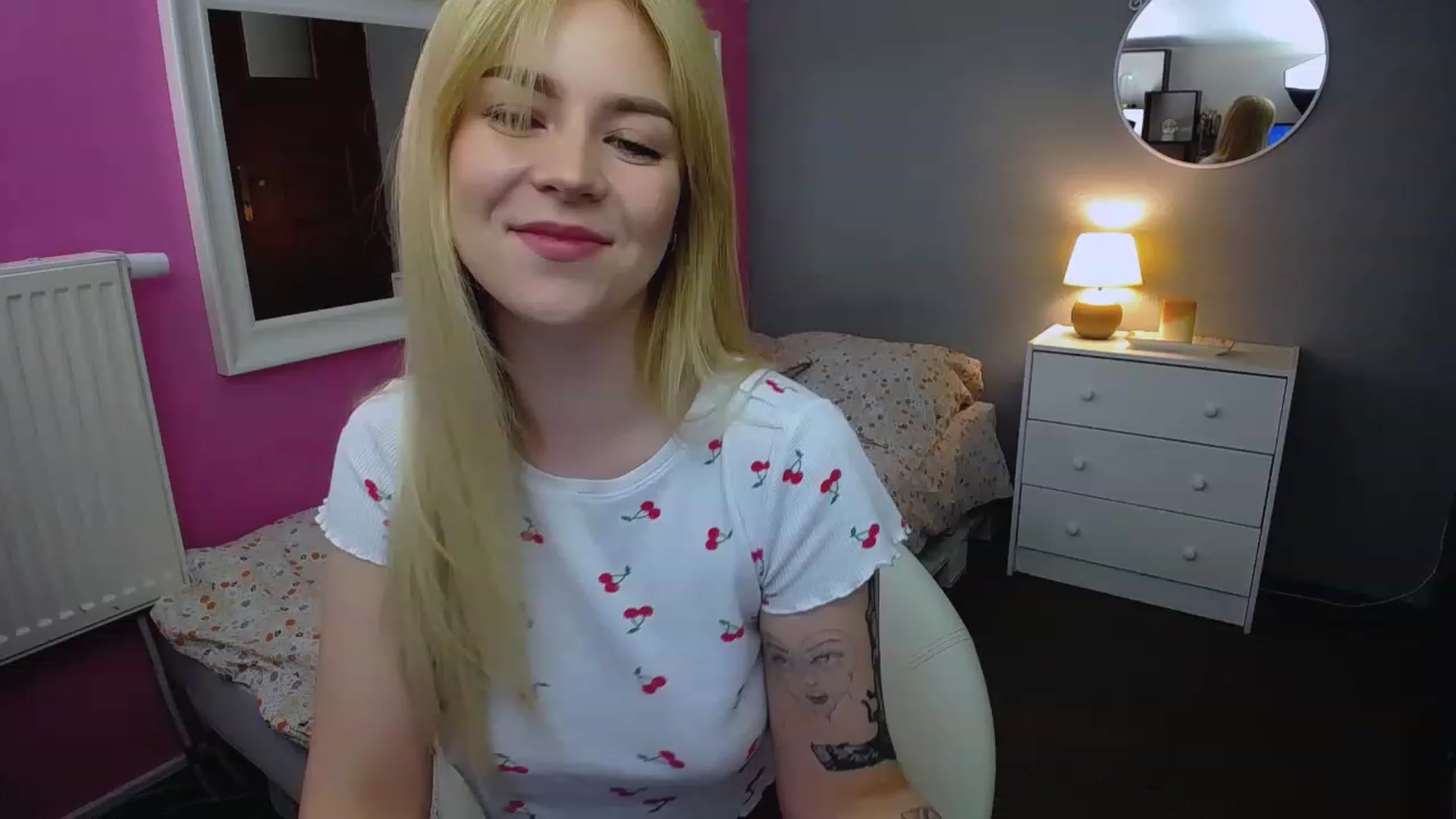 Gallery image thumbnail from AurelieSierra's myfreecams stream on, 06/17/2023, 09:20 image 20 of 20