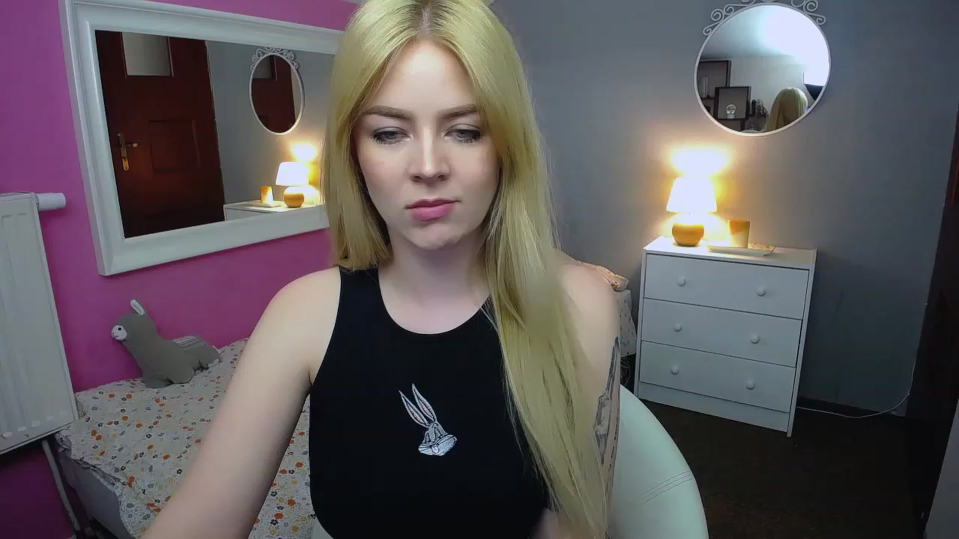 Gallery image thumbnail from AurelieSierra's myfreecams stream on, 06/20/2023, 09:47 image 18 of 20