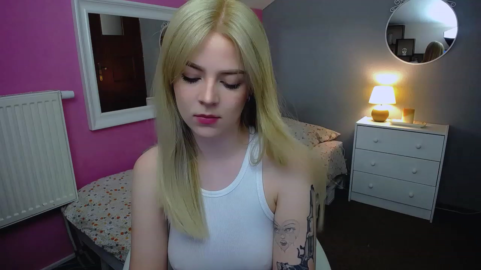 Gallery image thumbnail from AurelieSierra's myfreecams stream on, 06/28/2023, 09:26 image 18 of 20