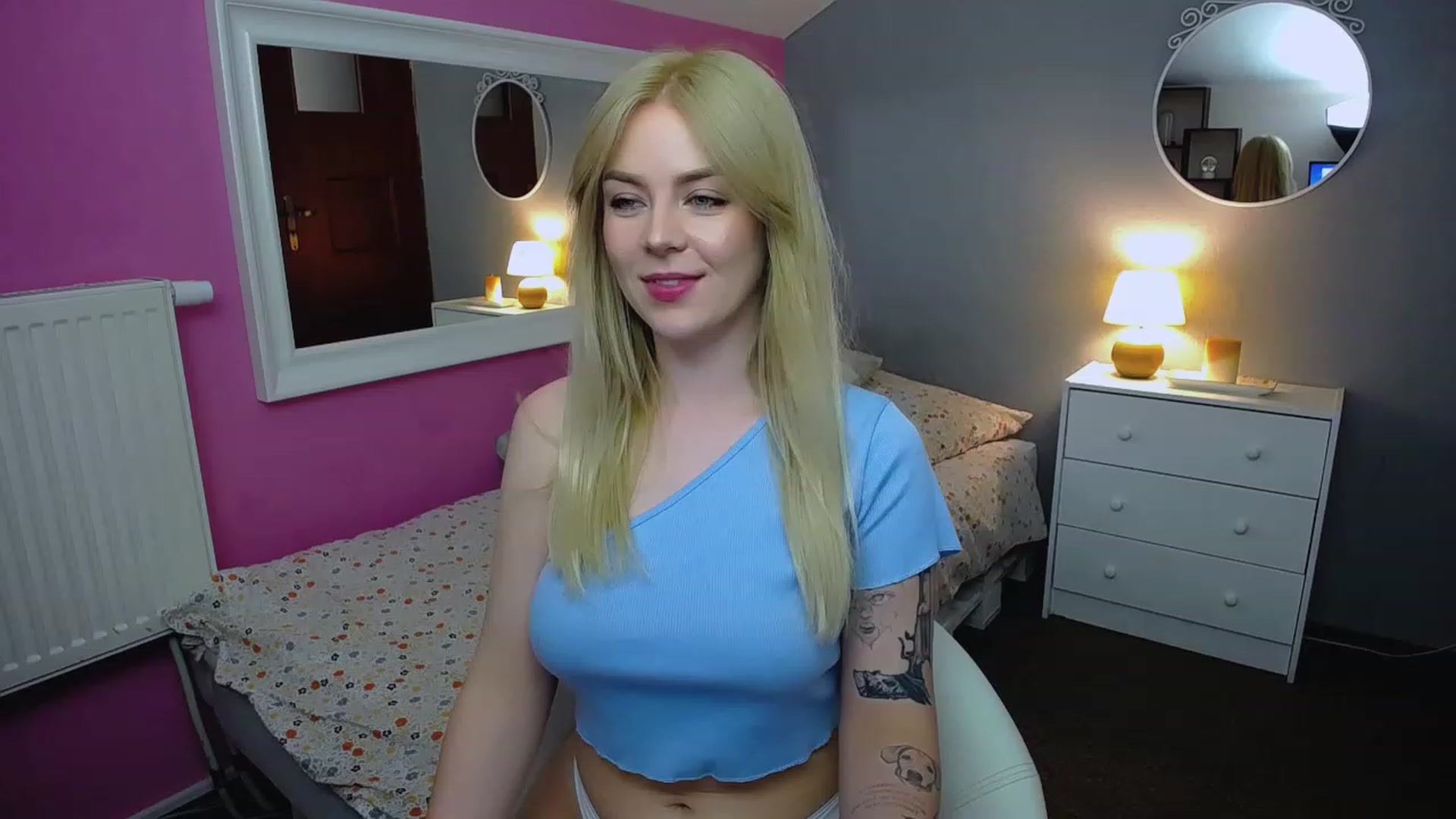 Gallery image thumbnail from AurelieSierra's myfreecams stream on, 07/02/2023, 13:42 image 1 of 20