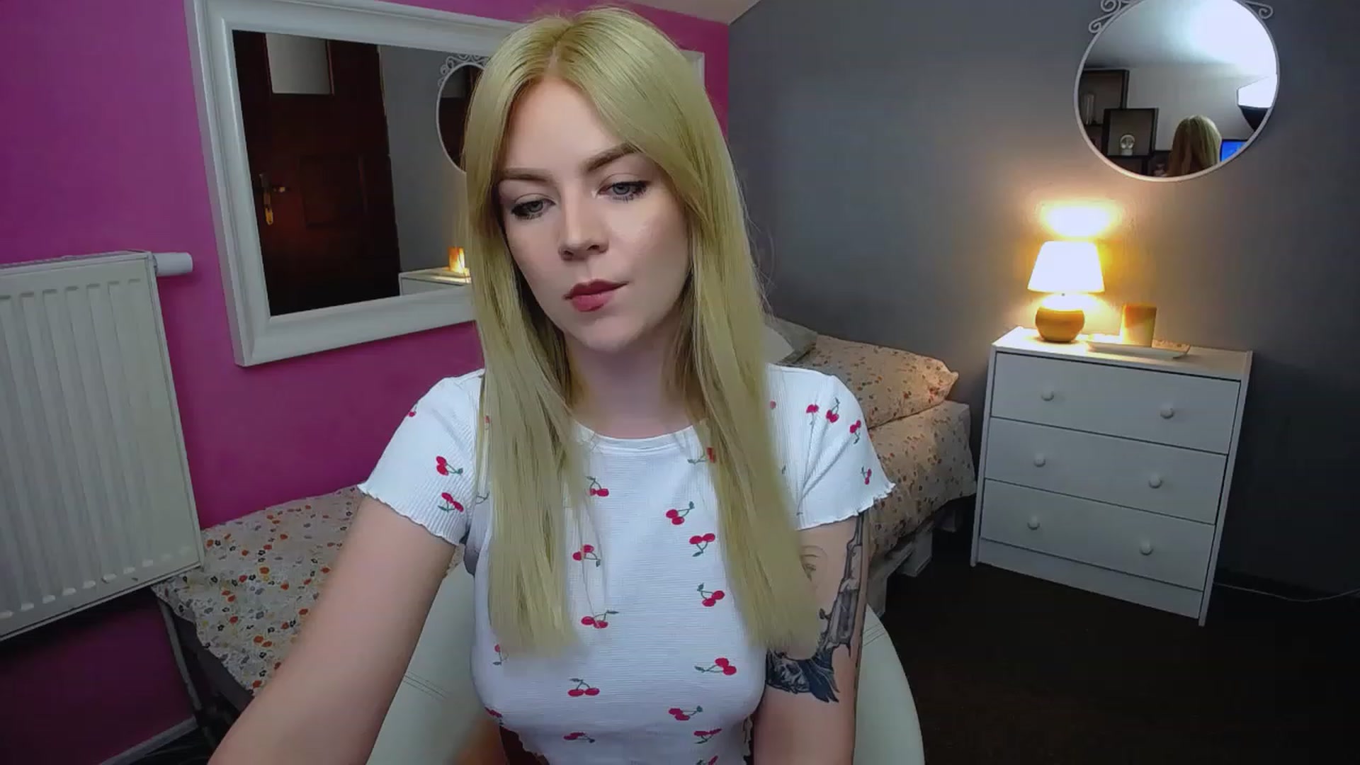 Gallery image thumbnail from AurelieSierra's myfreecams stream on, 07/07/2023, 10:30 image 8 of 20