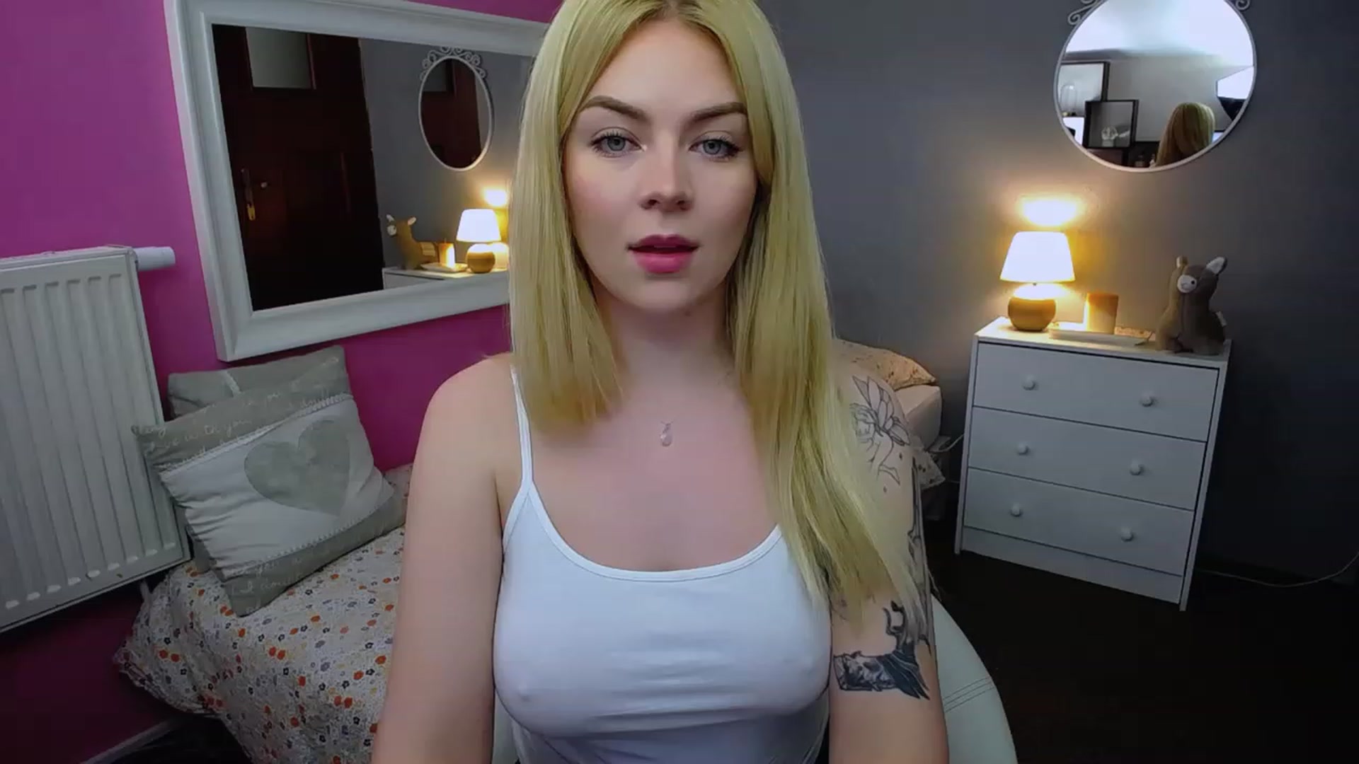 Gallery image thumbnail from AurelieSierra's myfreecams stream on, 01/24/2024, 10:34 image 20 of 20