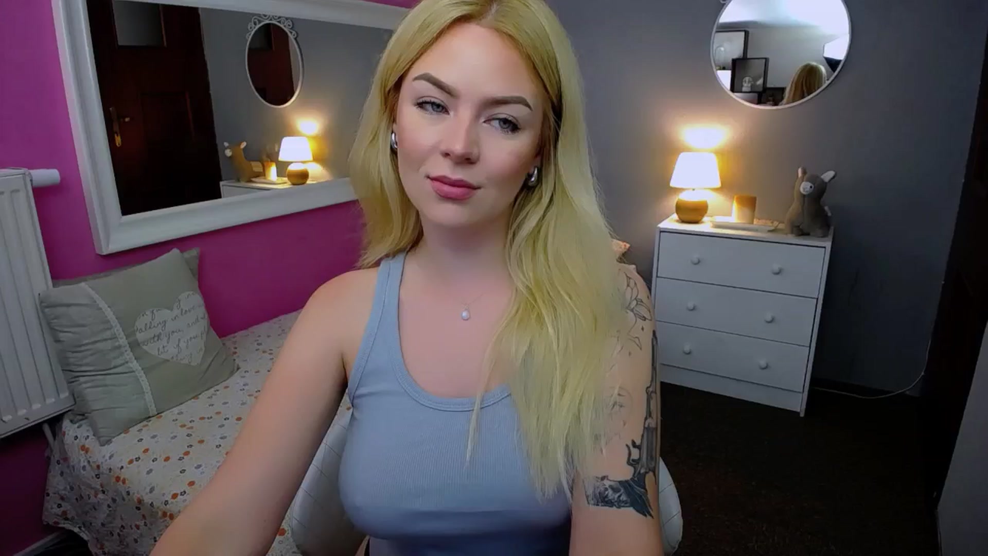 Gallery image thumbnail from AurelieSierra's myfreecams stream on, 09/14/2024, 09:53 image 20 of 20