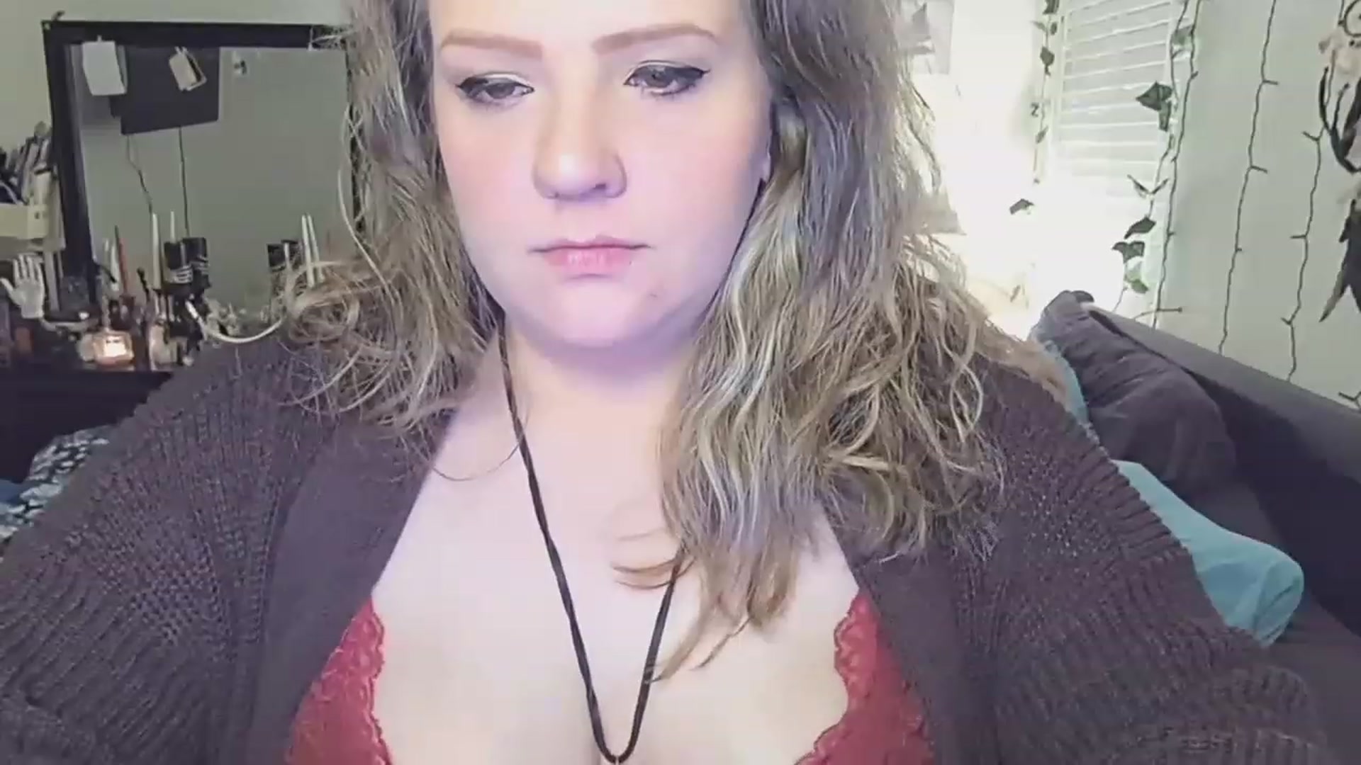 Gallery image thumbnail from AuriaWade's myfreecams stream on, 02/13/2023, 05:53 image 17 of 20