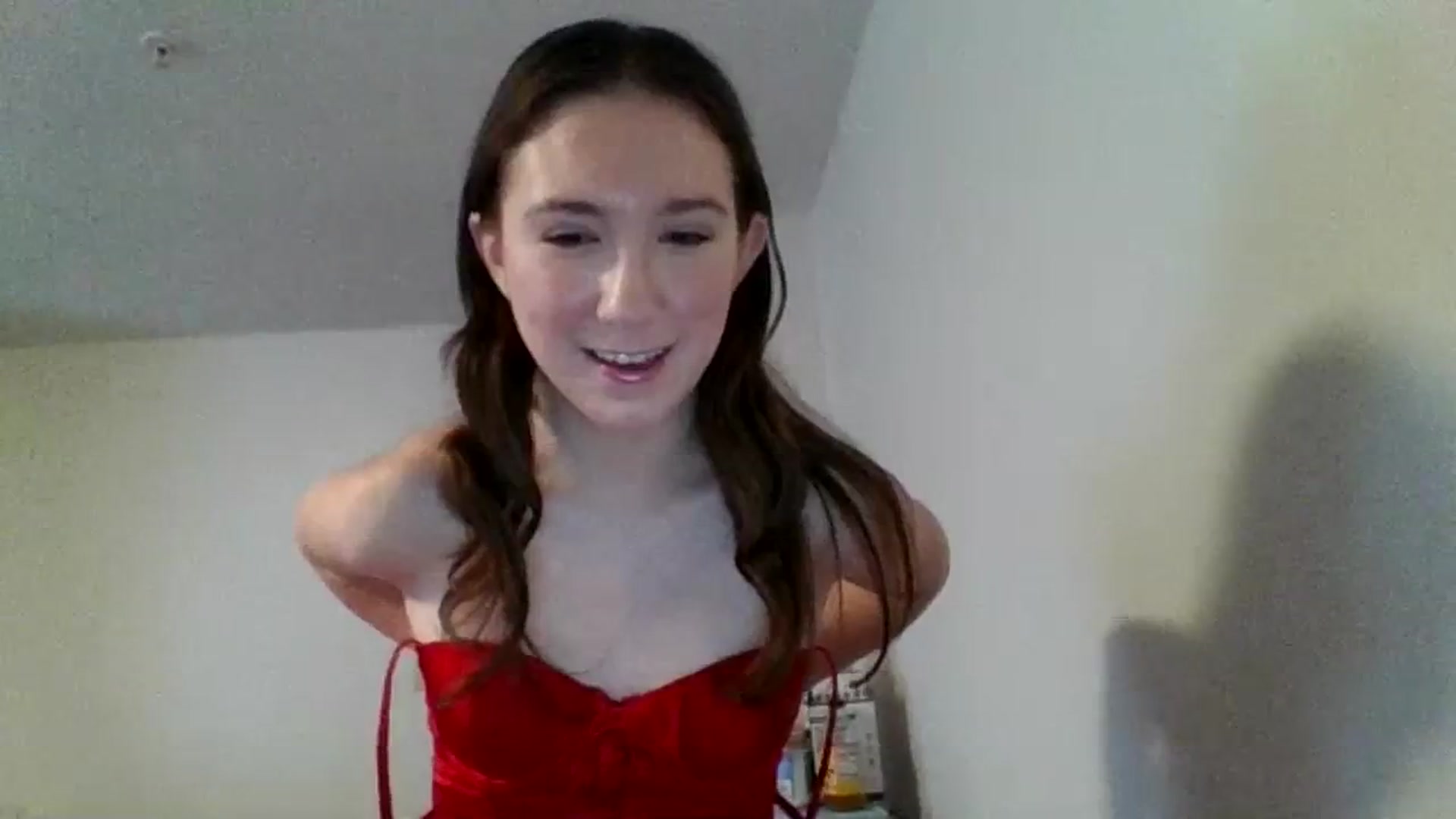 Gallery image thumbnail from Auriella2004's myfreecams stream on, 12/13/2023, 15:15 image 5 of 20
