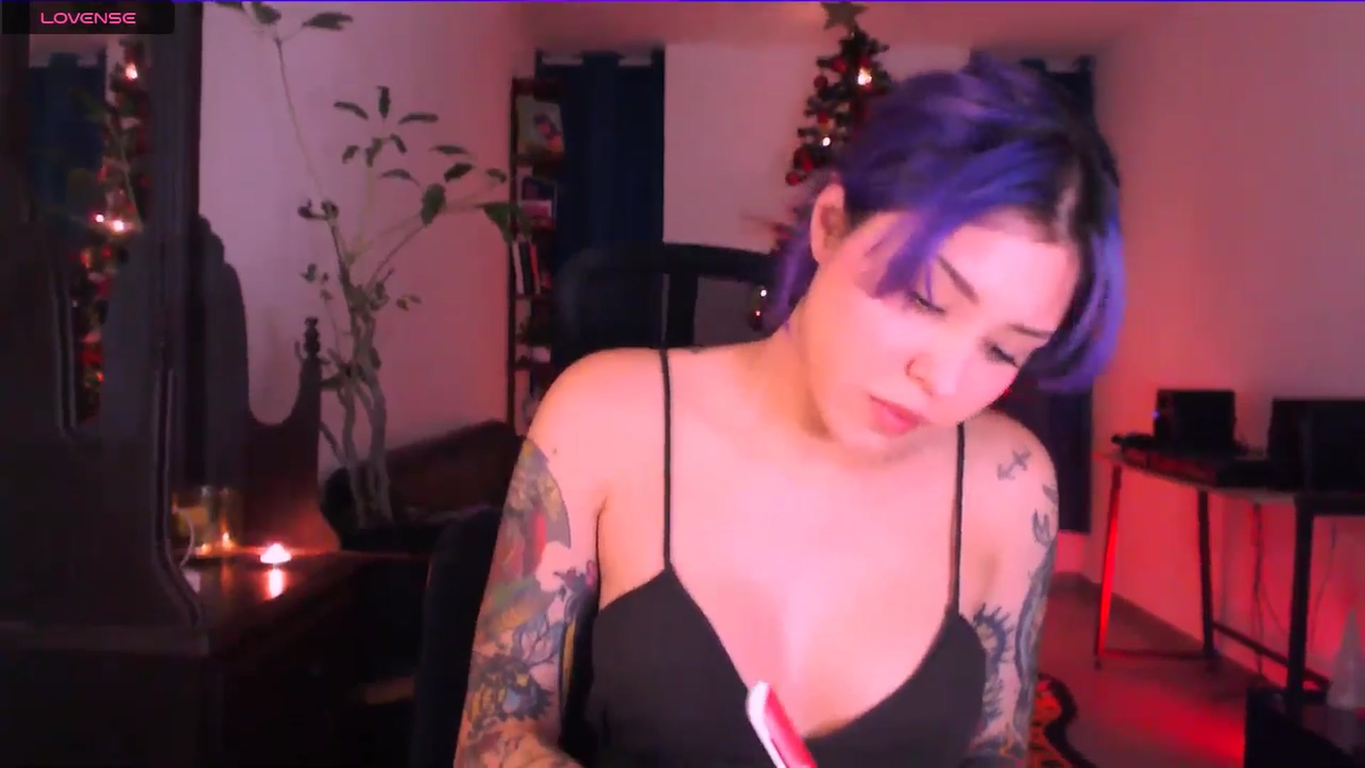 Gallery image thumbnail from AuroraBeckett's myfreecams stream on, 11/17/2025, 05:47 image 2 of 20