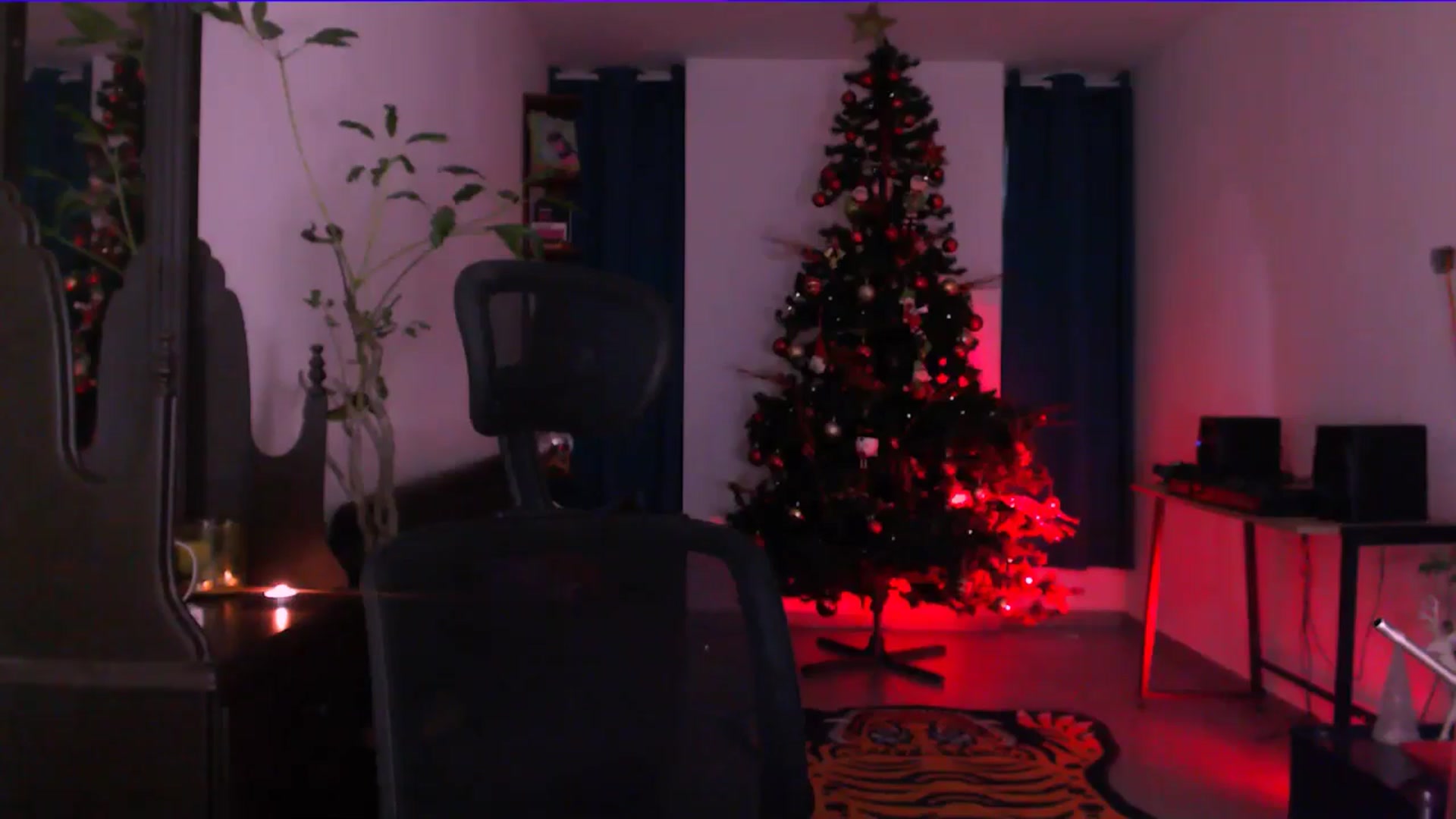 Gallery image thumbnail from AuroraBeckett's myfreecams stream on, 11/17/2025, 08:25 image 15 of 20