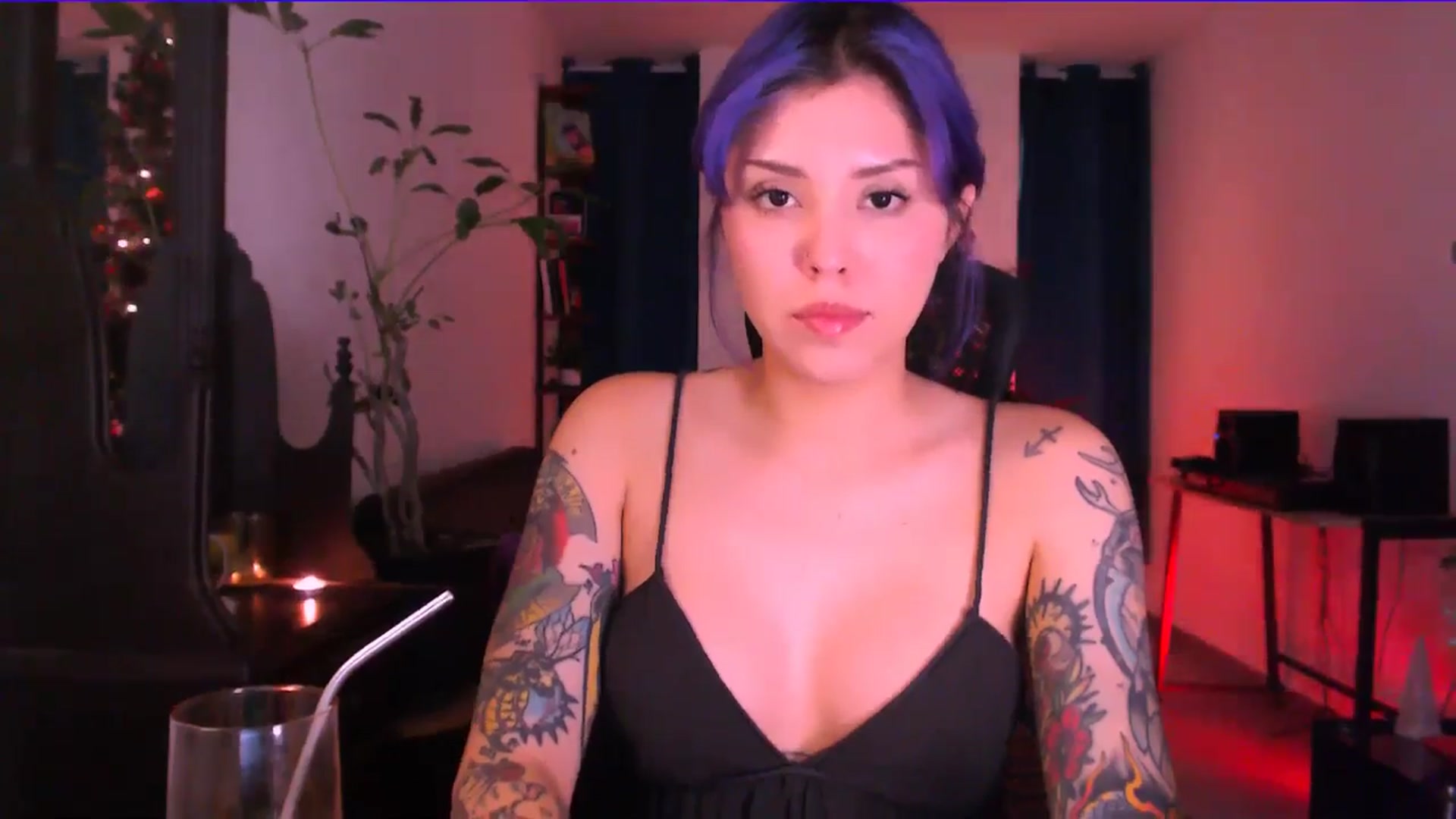 Gallery image thumbnail from AuroraBeckett's myfreecams stream on, 11/17/2025, 08:25 image 9 of 20